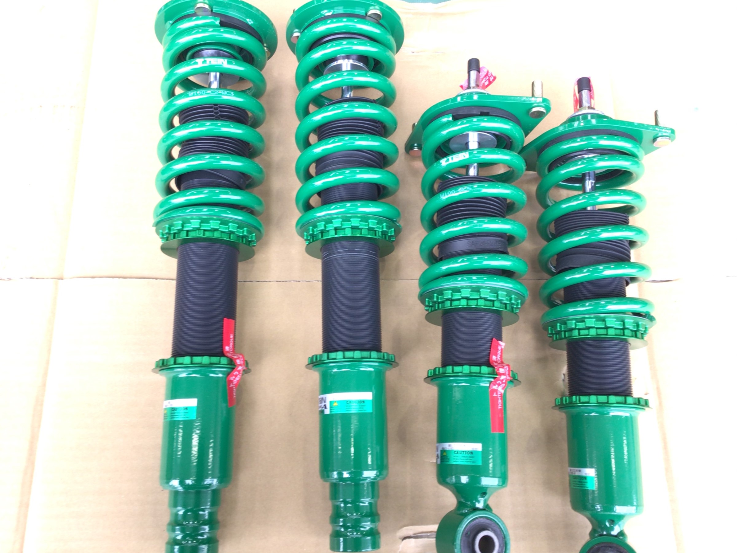 ☆ホンダ オデッセイRB4 車高調取り付けとタイヤ交換☆ | 店舗お