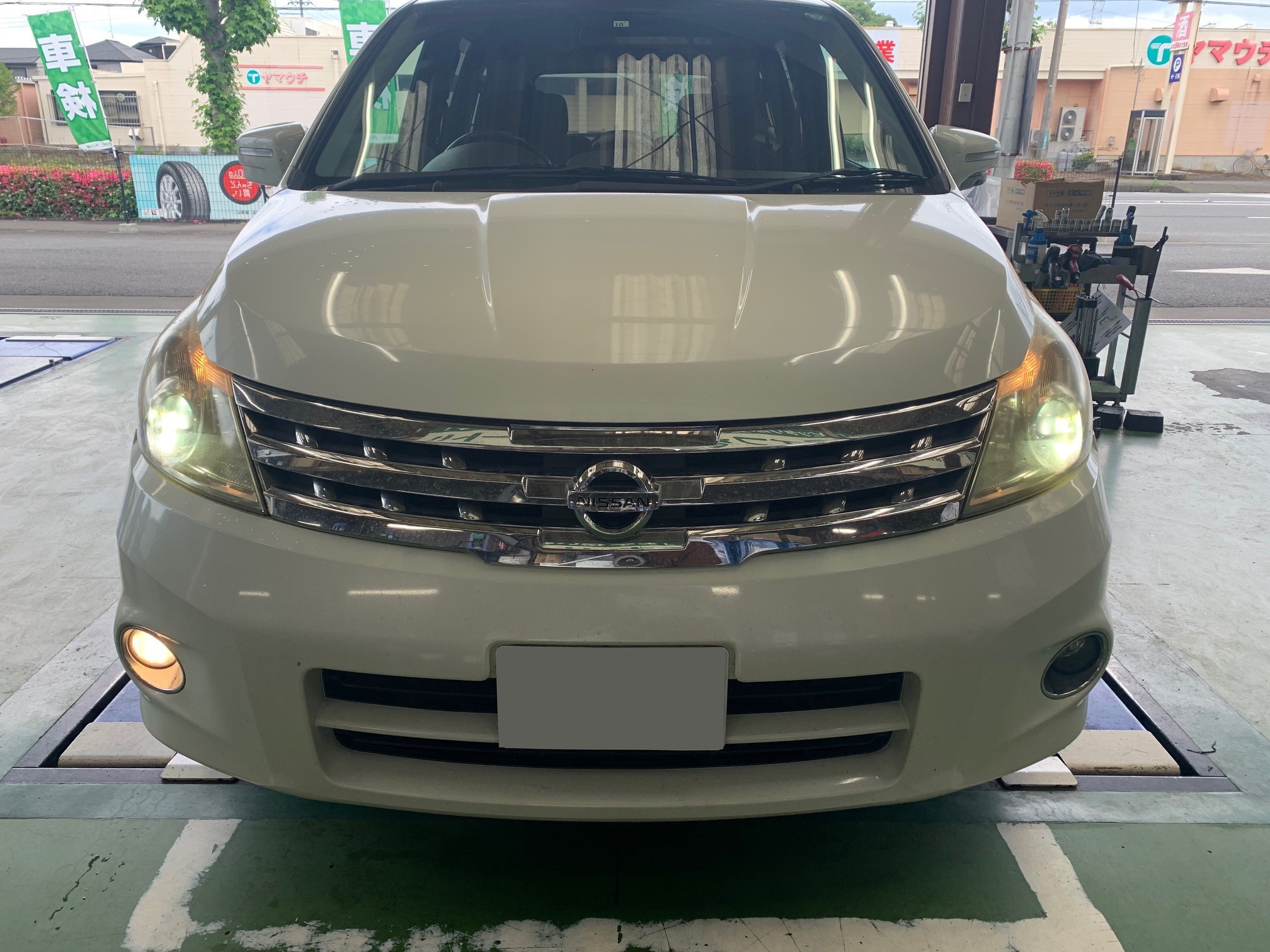 日産・プレサージュ・TNU31】フォグランプ、ポジション球 交換 日産・プレサージュ・TNU31】フォグランプ、ポジション球 交換
