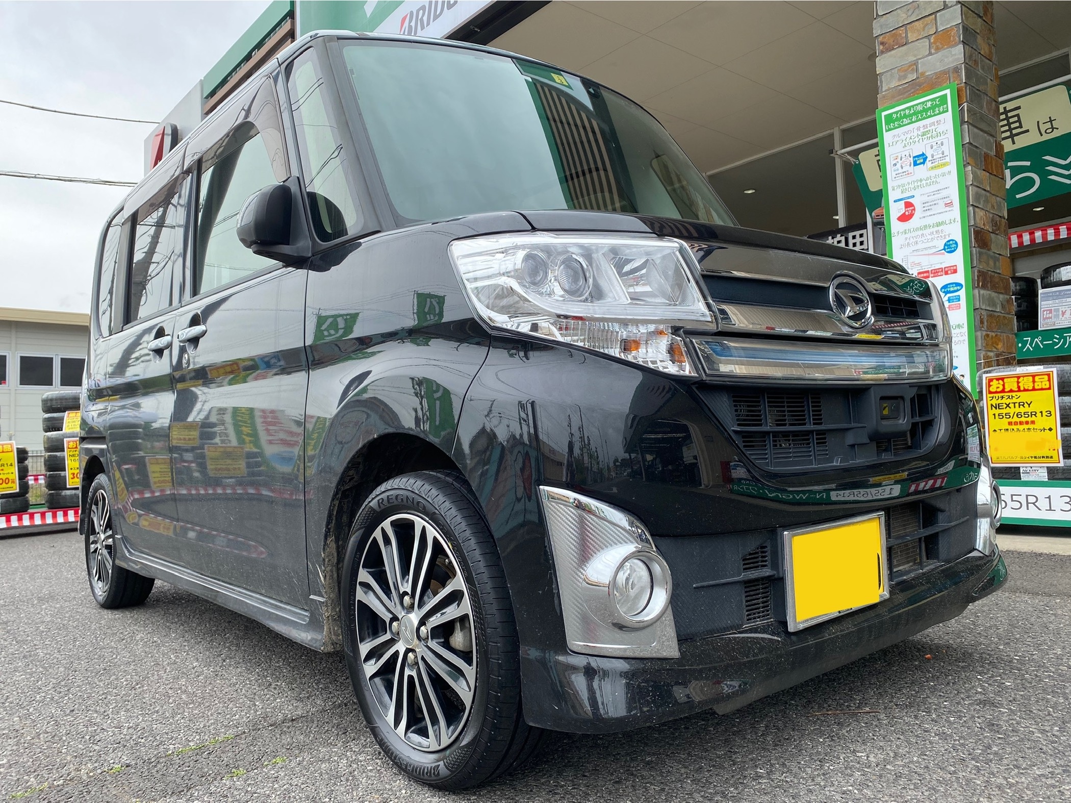 ダイハツ タントカスタム L A375 タイヤ交換 Gr Leggera お知らせ タイヤ館 うしく上柏田 茨城県のタイヤ カー用品ショップ タイヤからはじまる トータルカーメンテナンス タイヤ館グループ
