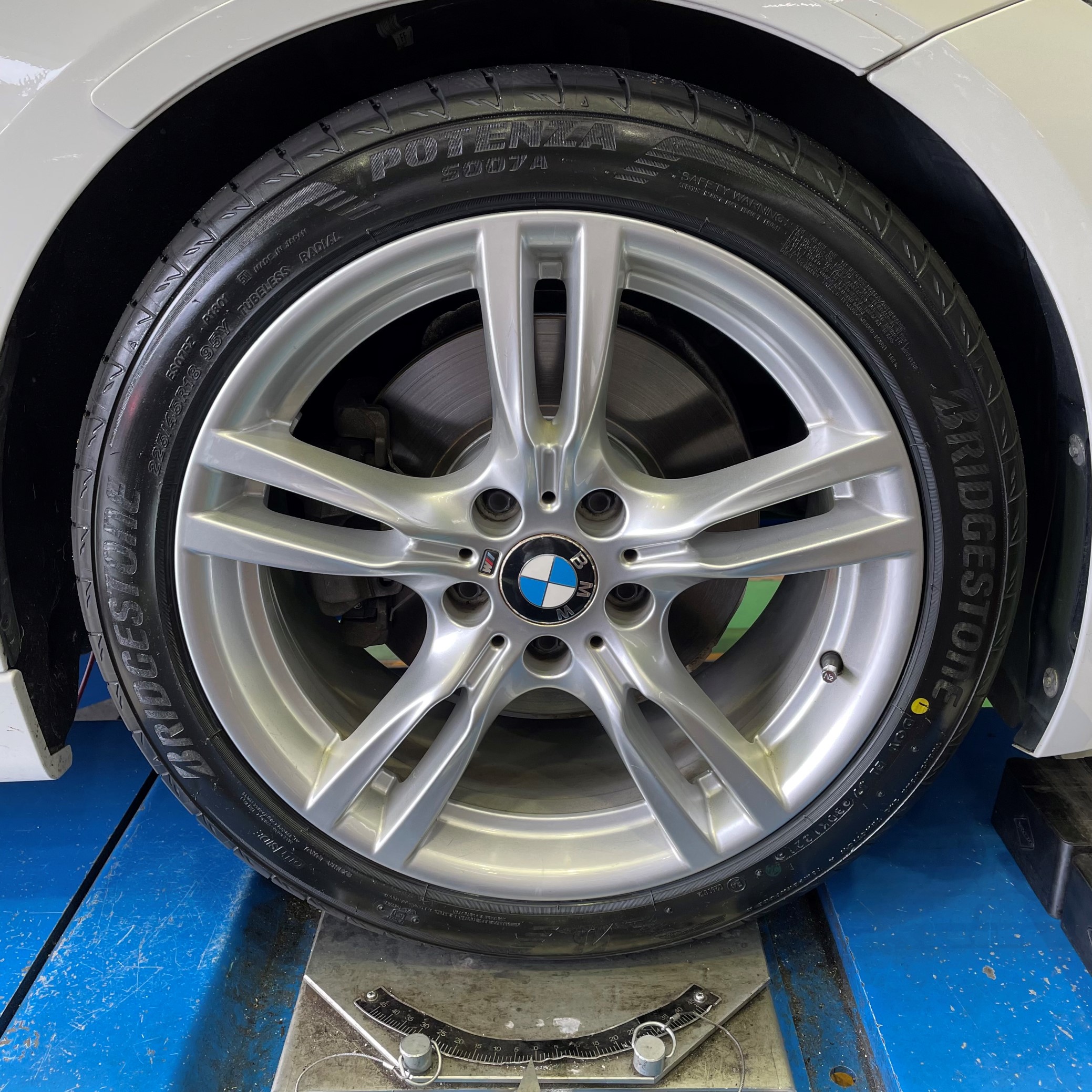 BMW F30 328i POTENZA S007A 装着♪ | BMW 3シリーズ タイヤ タイヤ