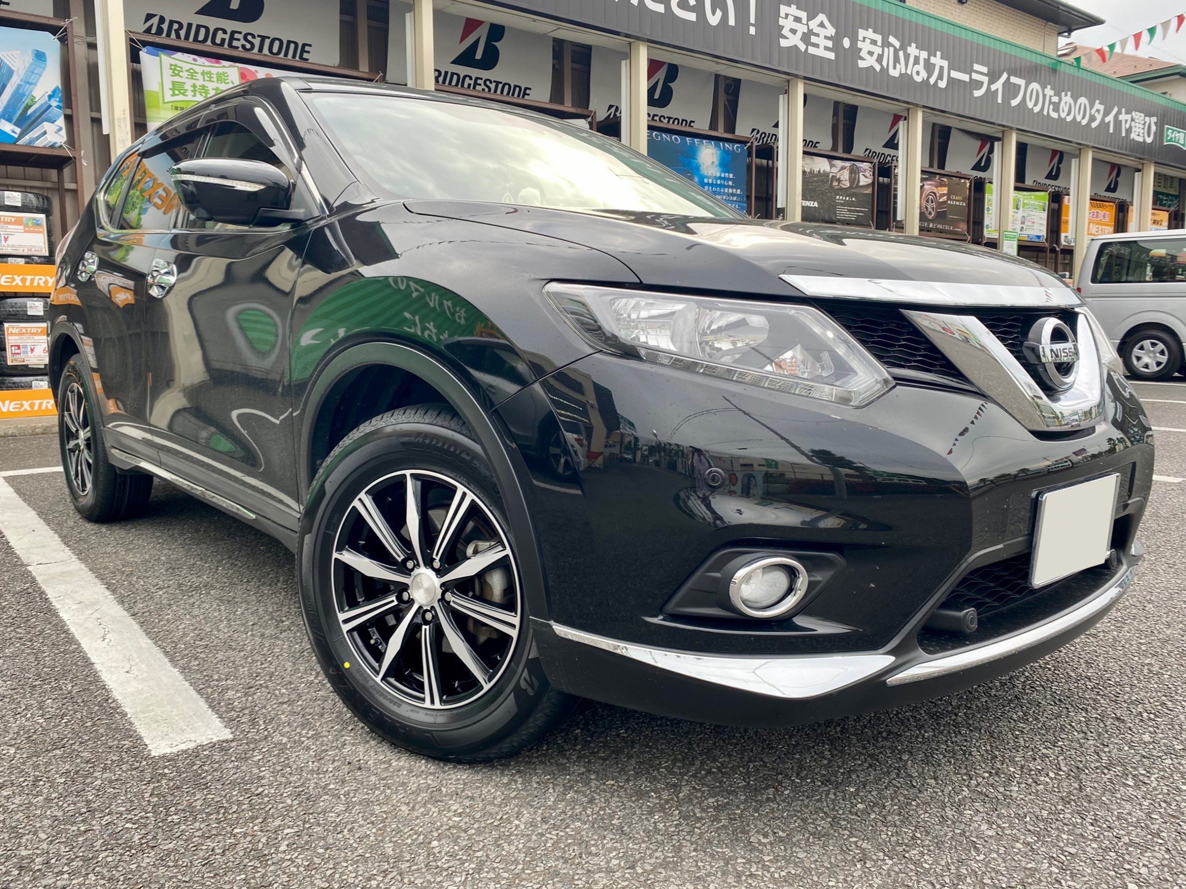 日産 エクストレイルNT32タイヤ&ホィール（日産・NT32