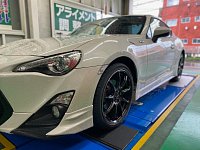 トヨタ 86 クロススピードRS9 18インチ取付＆アライメント | 店舗お