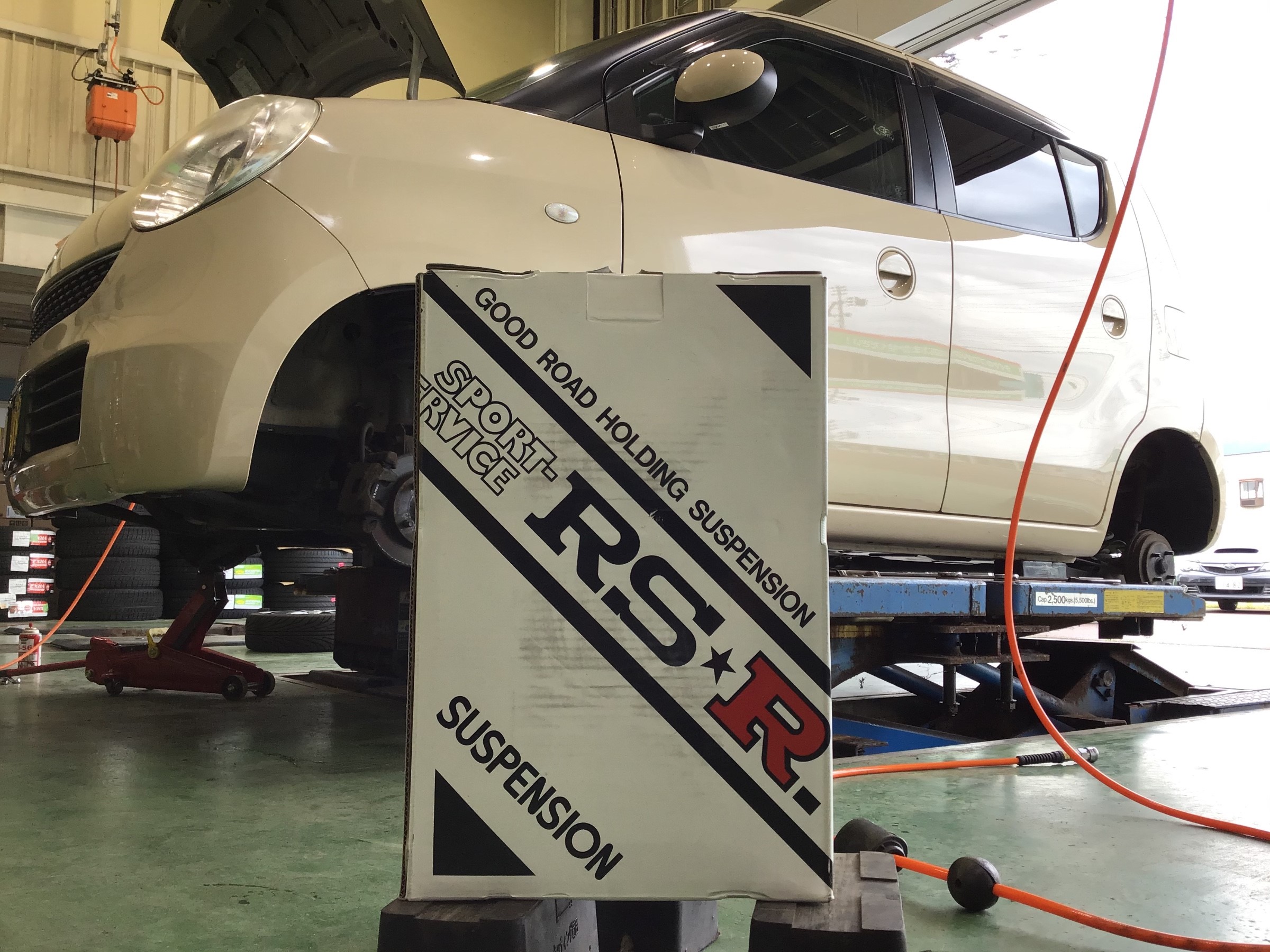 ◇SUZUKI MRワゴン足回り交換（フロント編）◇ | サービス事例