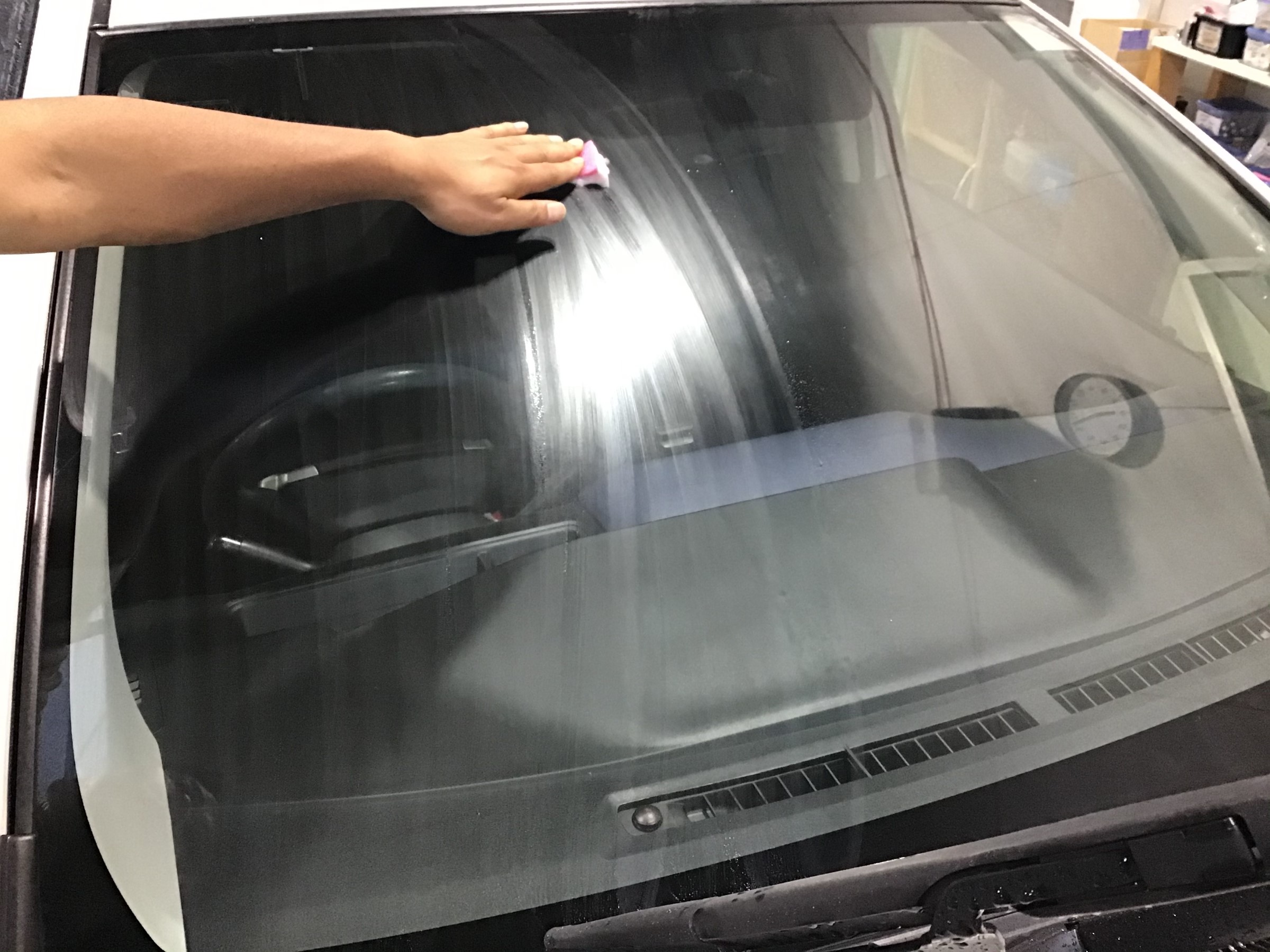 フロントガラス 撥水コーティング サービス事例 タイヤ館 富田林 大阪府 和歌山県のタイヤからはじまる トータルカーメンテナンス タイヤ館グループ