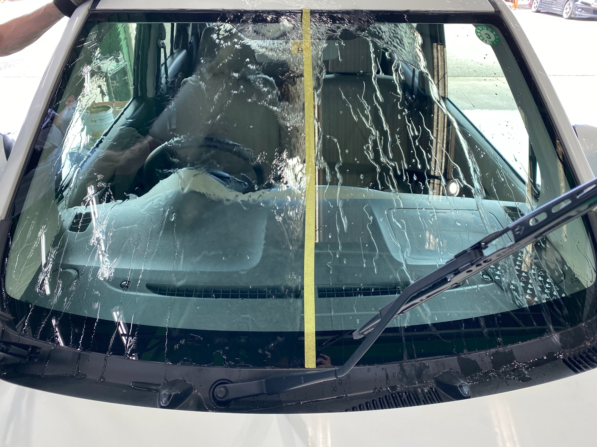 撥水コーティング好評です スズキ ワゴンr メンテナンス商品 スタッフ日記 タイヤ館 和田山 兵庫県のタイヤ カー用品ショップ タイヤからはじまる トータルカーメンテナンス タイヤ館グループ