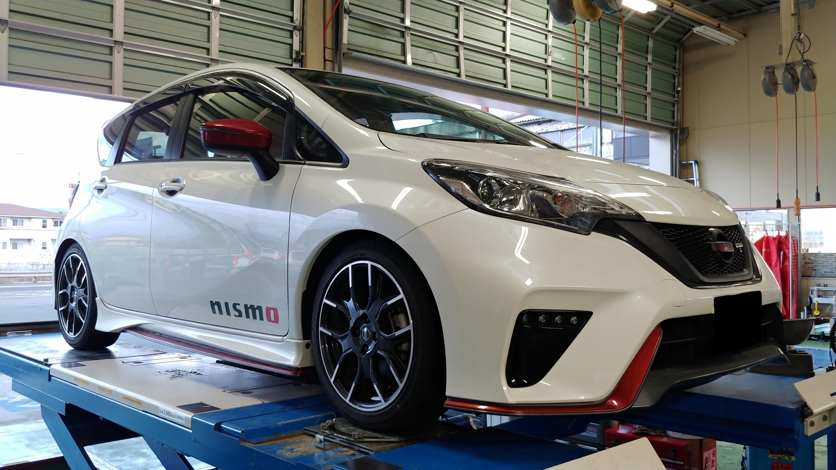 ノートnismo S にhks車高調 日産 ノートnismo スタッフブログ タイヤ館 松江南 タイヤからはじまる トータルカーメンテナンス タイヤ館グループ