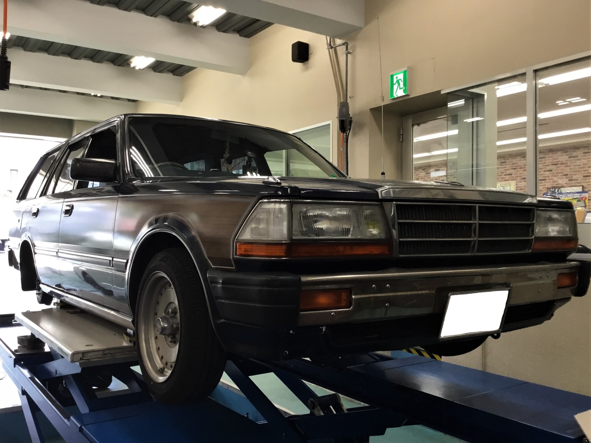 日産 グロリア タイヤ交換 | 店舗おススメ情報 | タイヤ館 浜川崎