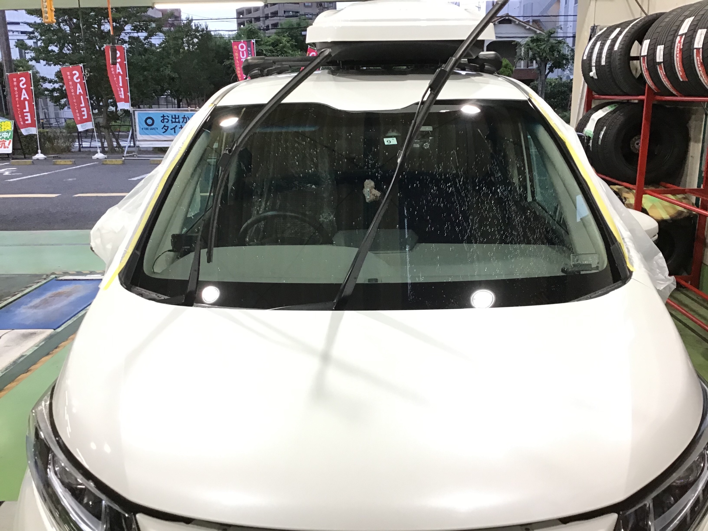 ホンダ フリードハイブリッド Gb7 ガラスコーティング メンテナンス商品 その他 車検 スタッフ日記 タイヤ館 高槻 大阪府 和歌山県のタイヤからはじまる トータルカーメンテナンス タイヤ館グループ