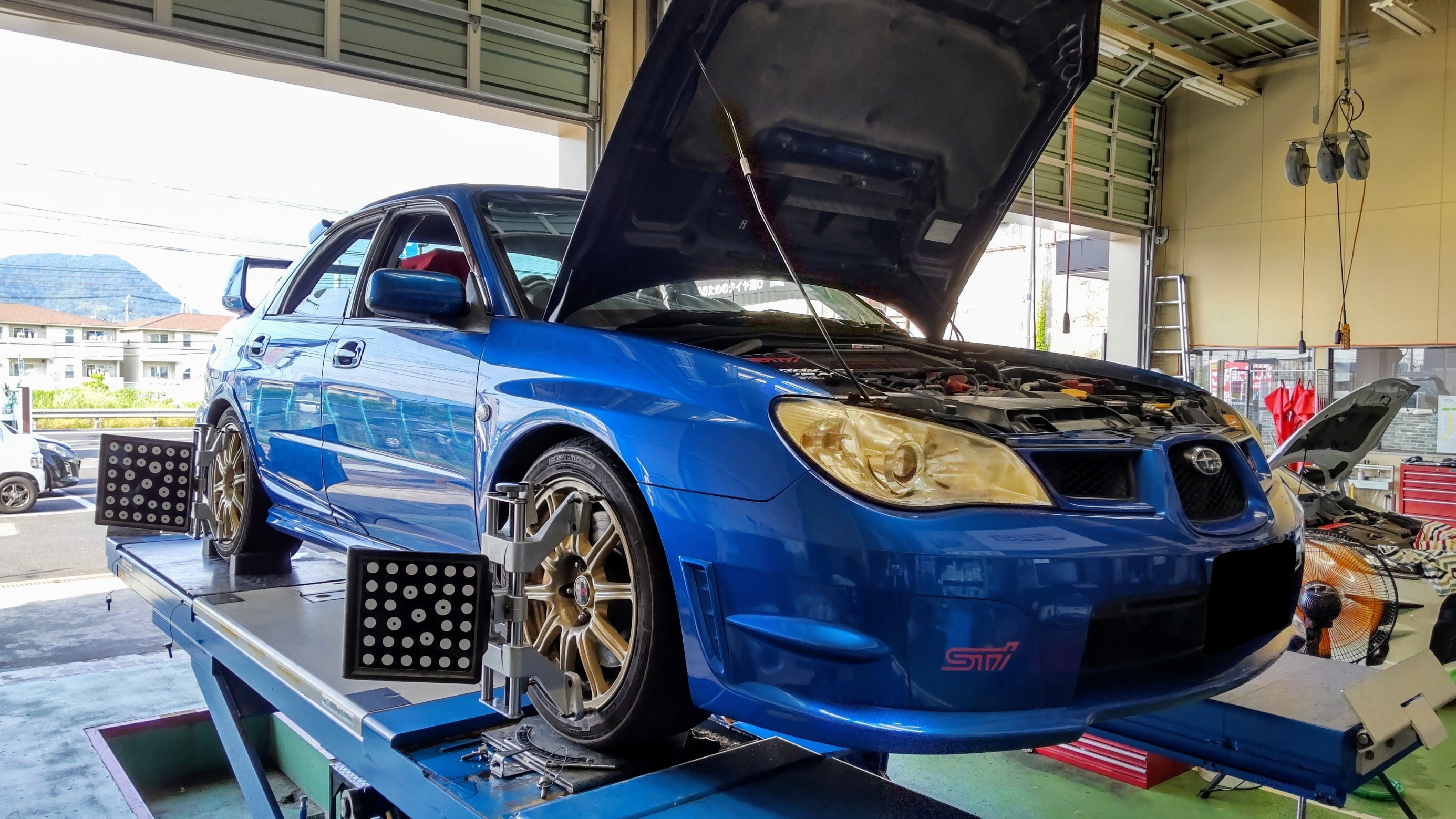 Wrx Stiアライメント調整 スバル Wrx Sti タイヤ ホイール関連 4輪トータルアライメント調整 スタッフブログ タイヤ館 松江南 タイヤからはじまる トータルカーメンテナンス タイヤ館グループ