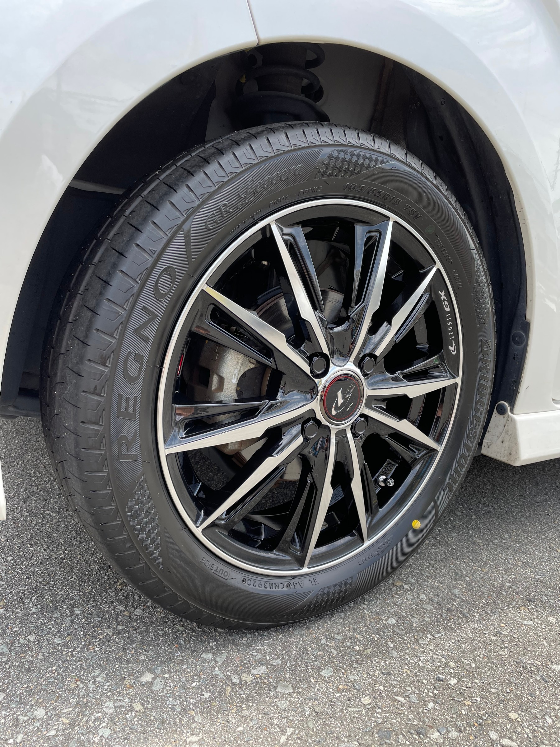 N-BOX×レオニスGX×レグノGR-ﾚｼﾞｪｰﾗ | 店舗おススメ情報 | タイヤ館