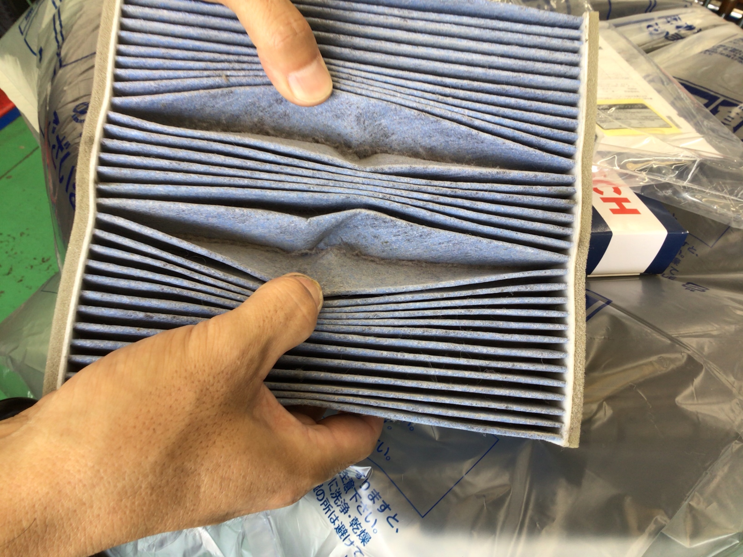 エアコンフィルター交換してますか お客様取り付けブログ タイヤ館 水戸けやき台 茨城県のタイヤ カー用品ショップ タイヤからはじまる トータルカーメンテナンス タイヤ館グループ