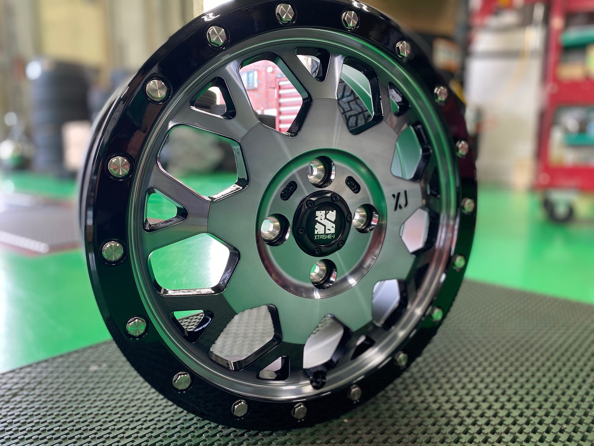 日産クリッパーリオ（DR17W） MLJ エクストリームJ XJ04 15インチ取付