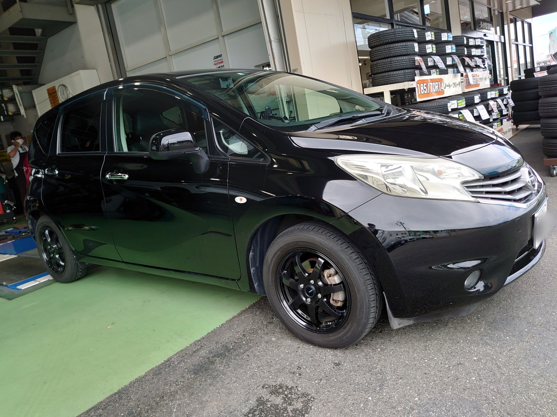 日産 ノートに、ワコーズ パワーエアコン プラス を注入しました