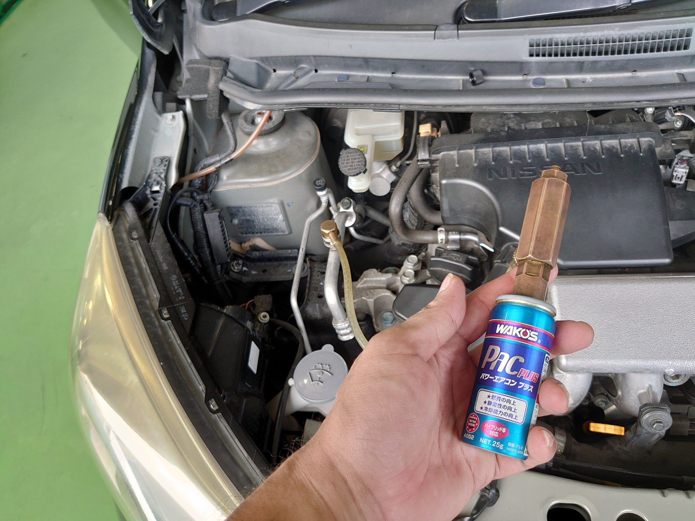 日産 ノートに、ワコーズ パワーエアコン プラス を注入しました