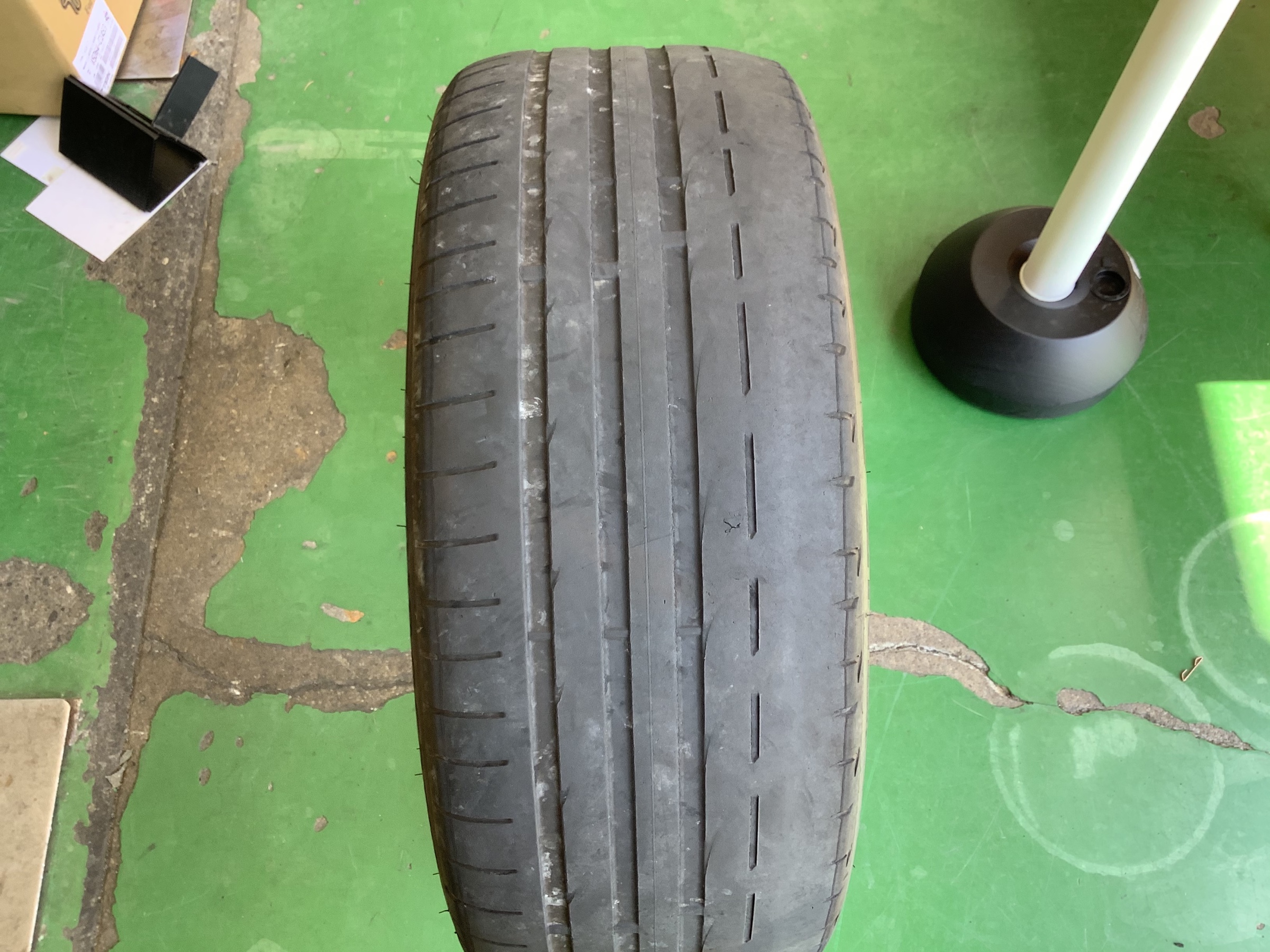 メルセデスS550 タイヤ交換 245/45R19 102 MOE | メルセデス・ベンツ S