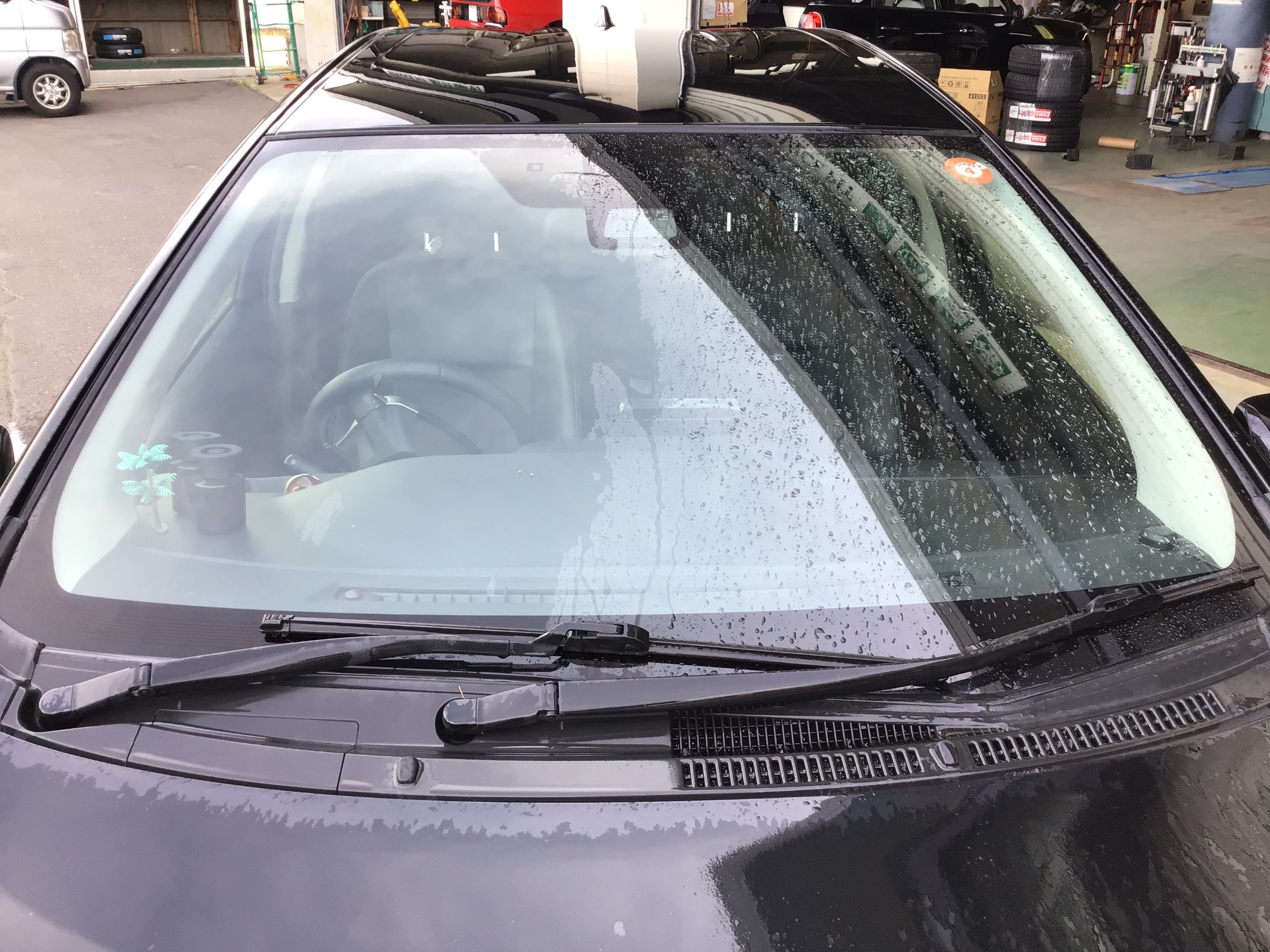ガラス撥水コート始めました サービス事例 タイヤ館 横手 秋田県のタイヤ カー用品ショップ タイヤからはじまる トータルカーメンテナンス タイヤ館グループ