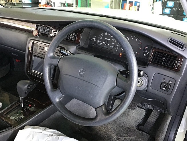 トヨタ クラウン（JZS155) ヴェレッツァシートカバー取付 | トヨタ