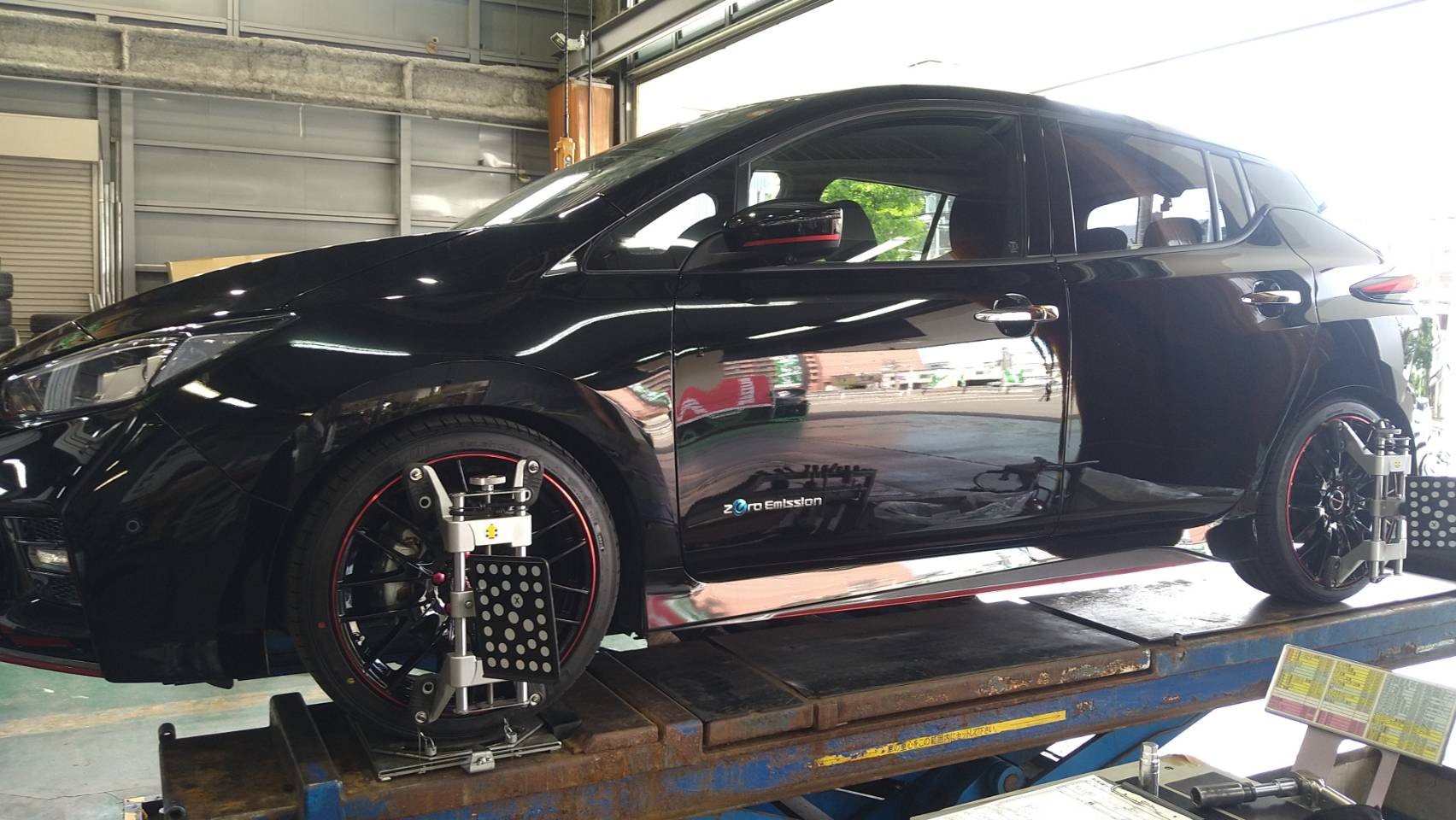 ZE0 日産リーフ用ダウンサスZoomダウンフォース ZE0 日産リーフ用ダウンサスZoomダウンフォース ZOOM ダウン
