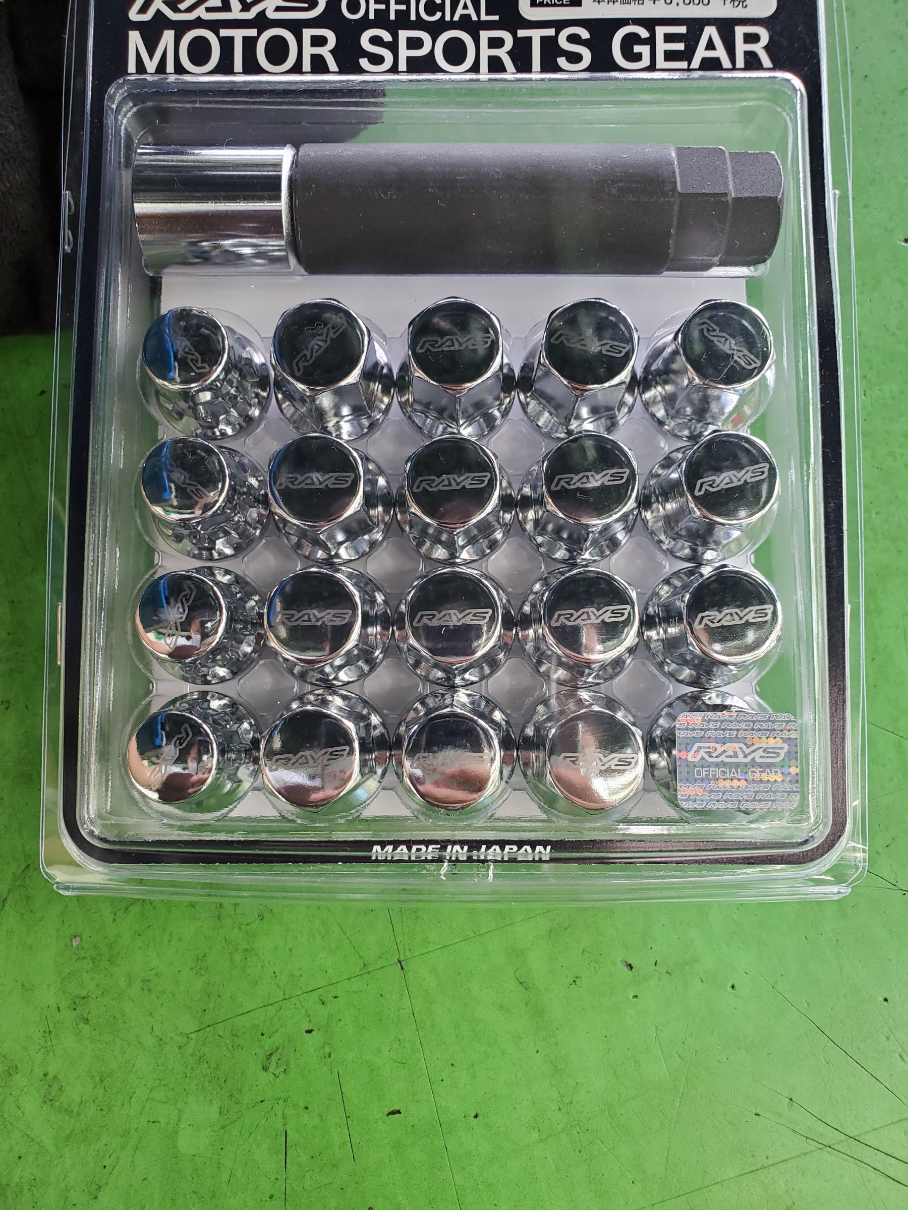 アルファード モデリスタ ホイールタイヤ付ナット付 30アルファード