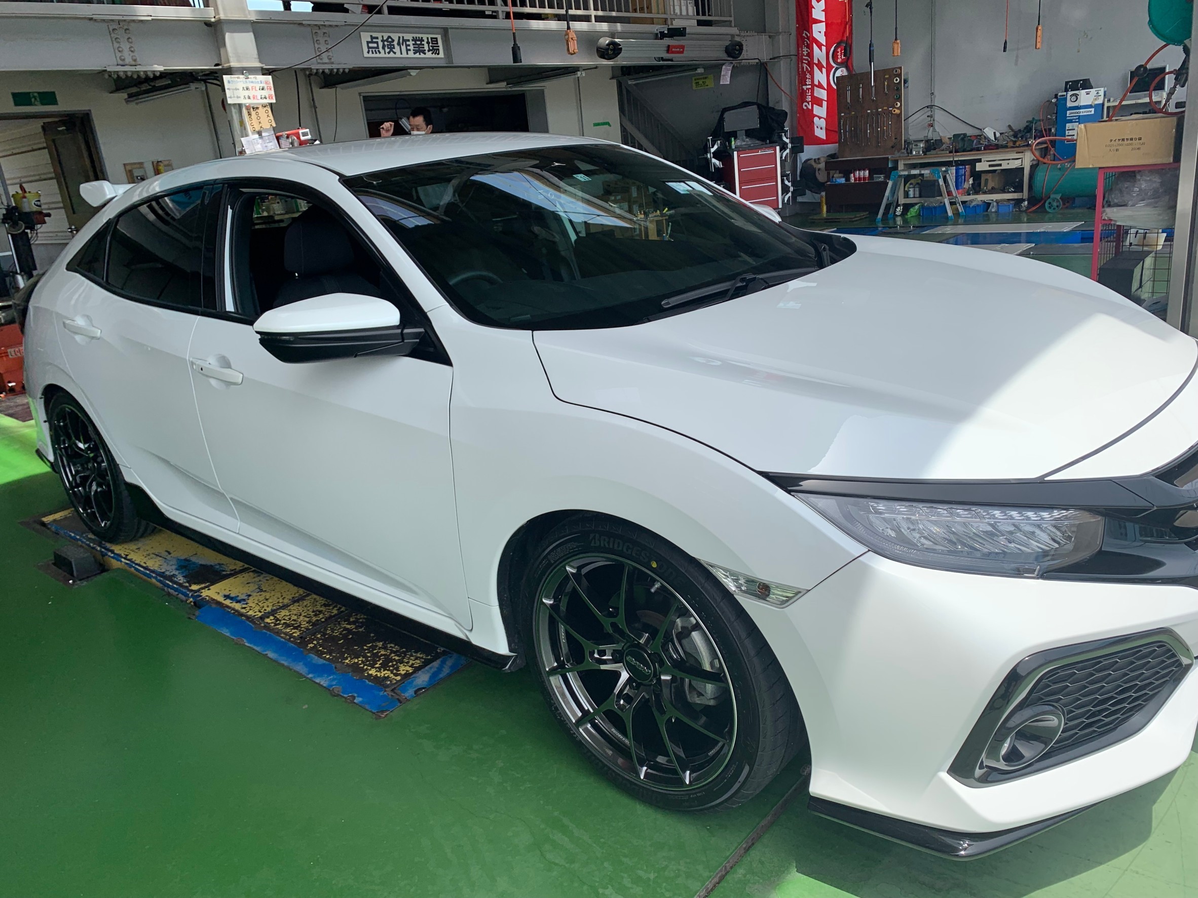 シビック × RAYS × POTENZA S007A | ホンダ シビックシャトル ホイール