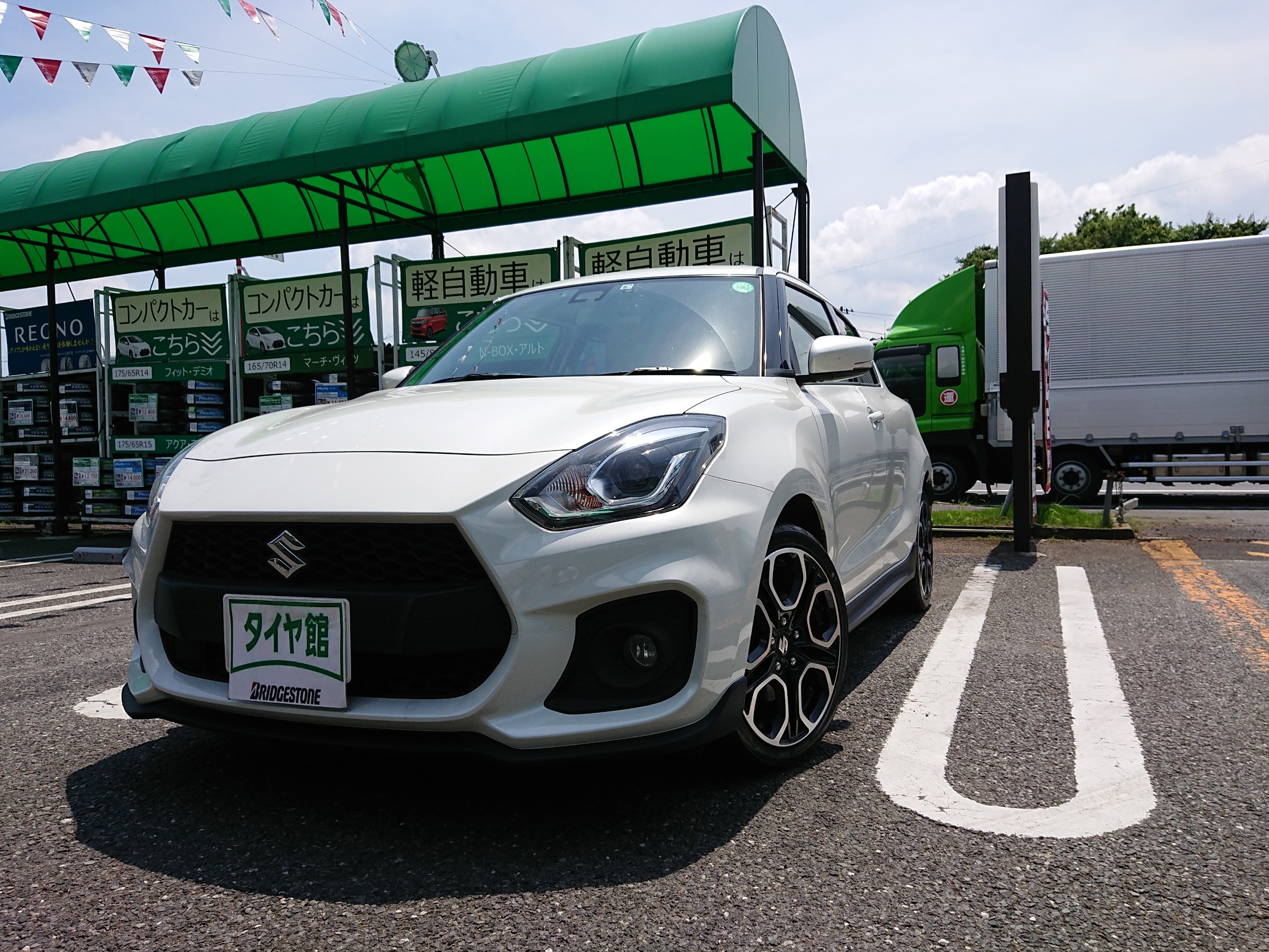 スズキ・スイフトスポーツ・ZC33S】タイヤ交換 / ポテンザRE004