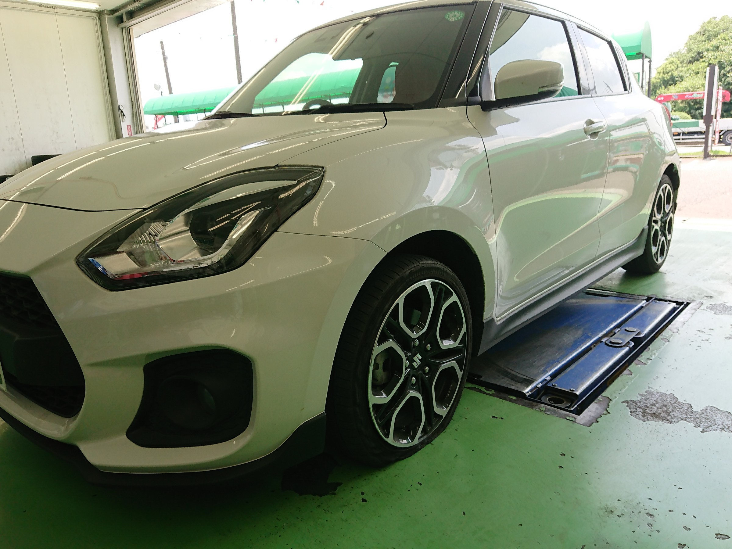 スズキ・スイフトスポーツ・ZC33S】タイヤ交換 / ポテンザRE004