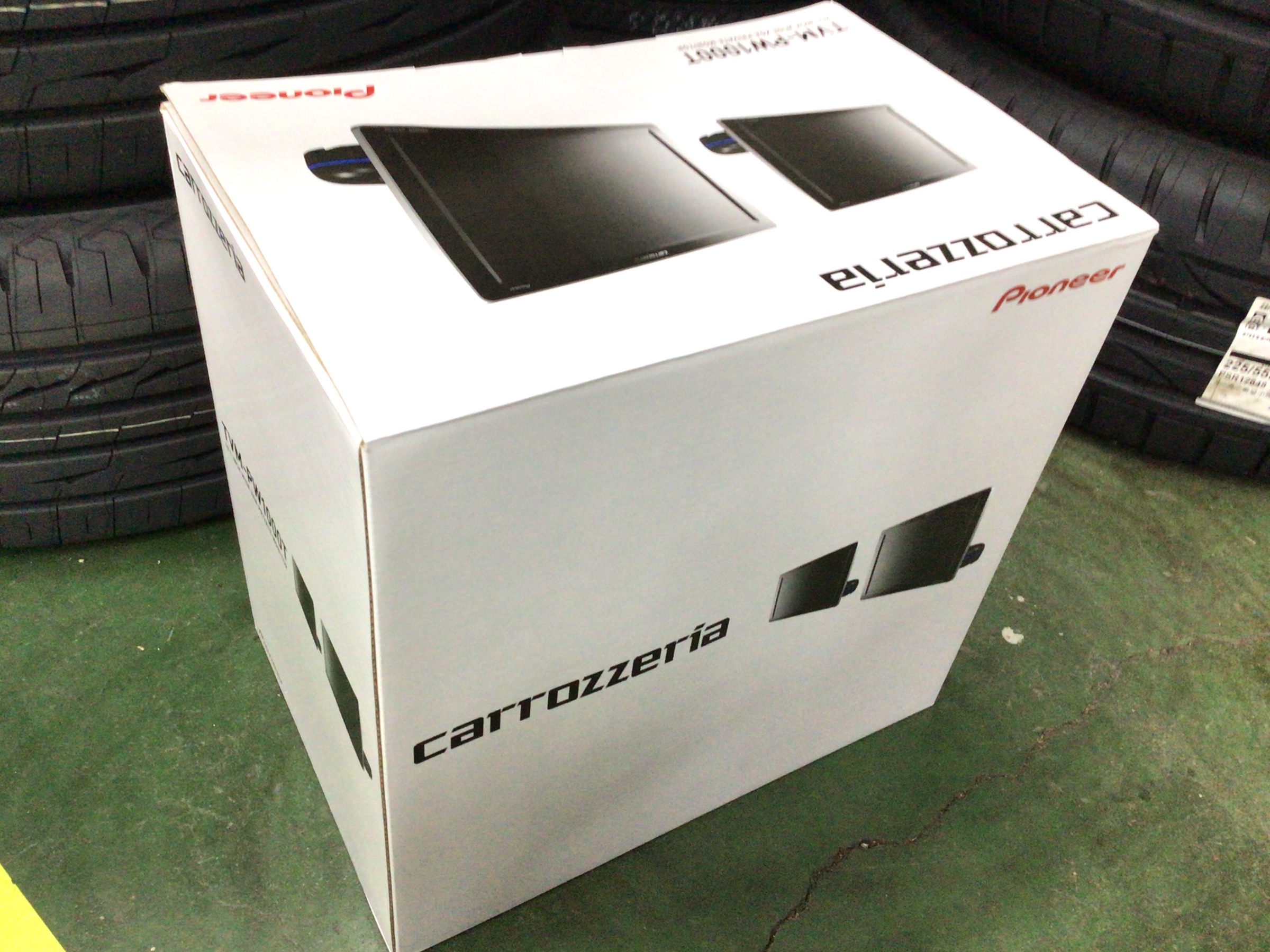ホンダ フリード 後席プライベートモニター取り付け | 店舗お