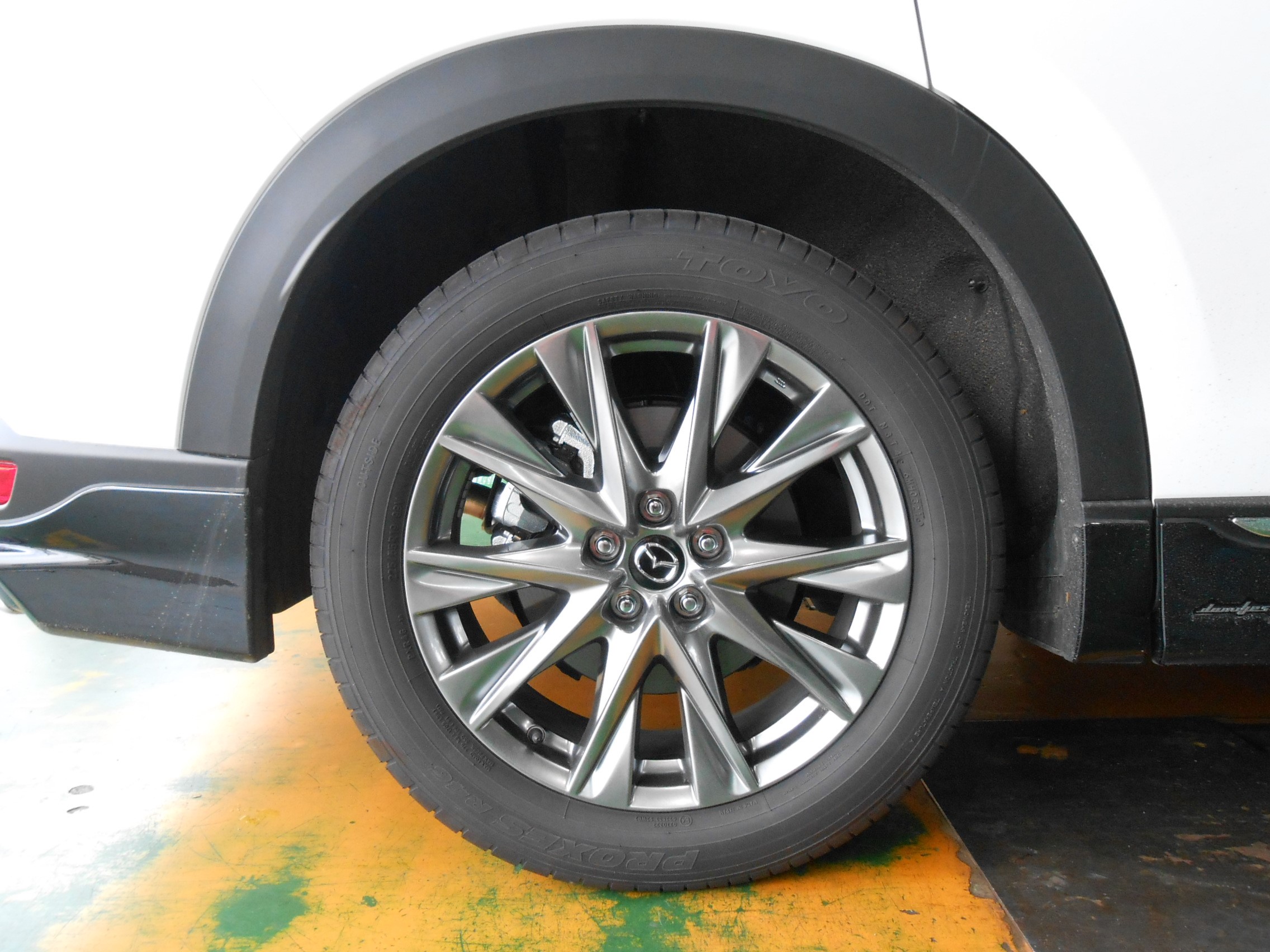 ◇マツダ CX-8(4WD) 車高調(テインFLEX Z)取り付けのご紹介