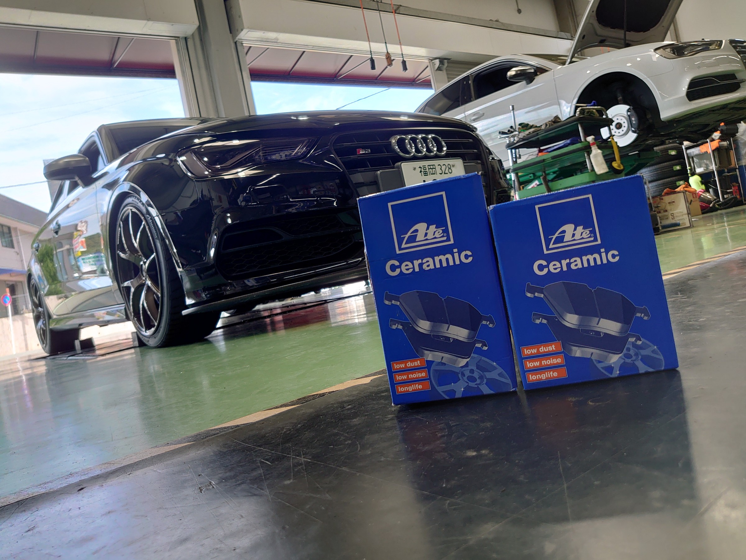Audi S3 8V のブレーキパッドを Ate セラミックパッドに交換来ました
