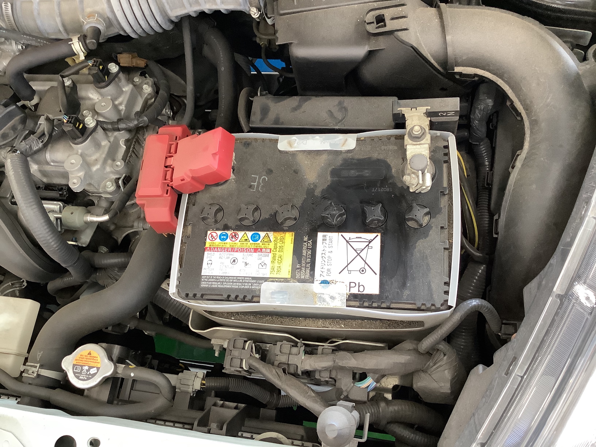 日産 ジューク バッテリー交換s95 アイドリングストップ 日産 ジューク メンテナンス商品 パーツ取付 各種用品取付 サービス事例 タイヤ館 東大宮バイパス タイヤからはじまる トータルカーメンテナンス タイヤ館グループ