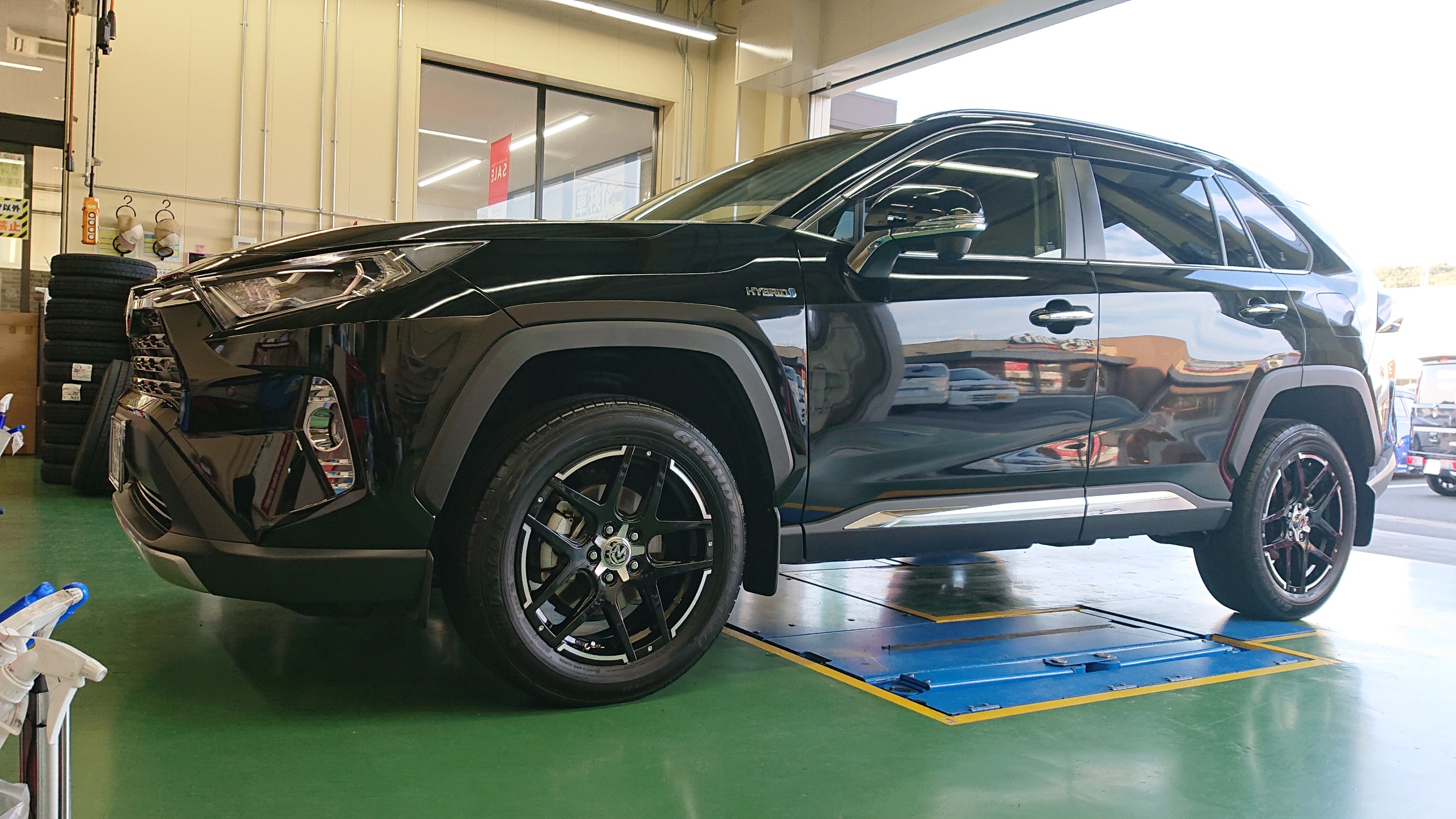 トヨタ・RAV4 のホイール交換を行いました！ | 店舗おススメ情報