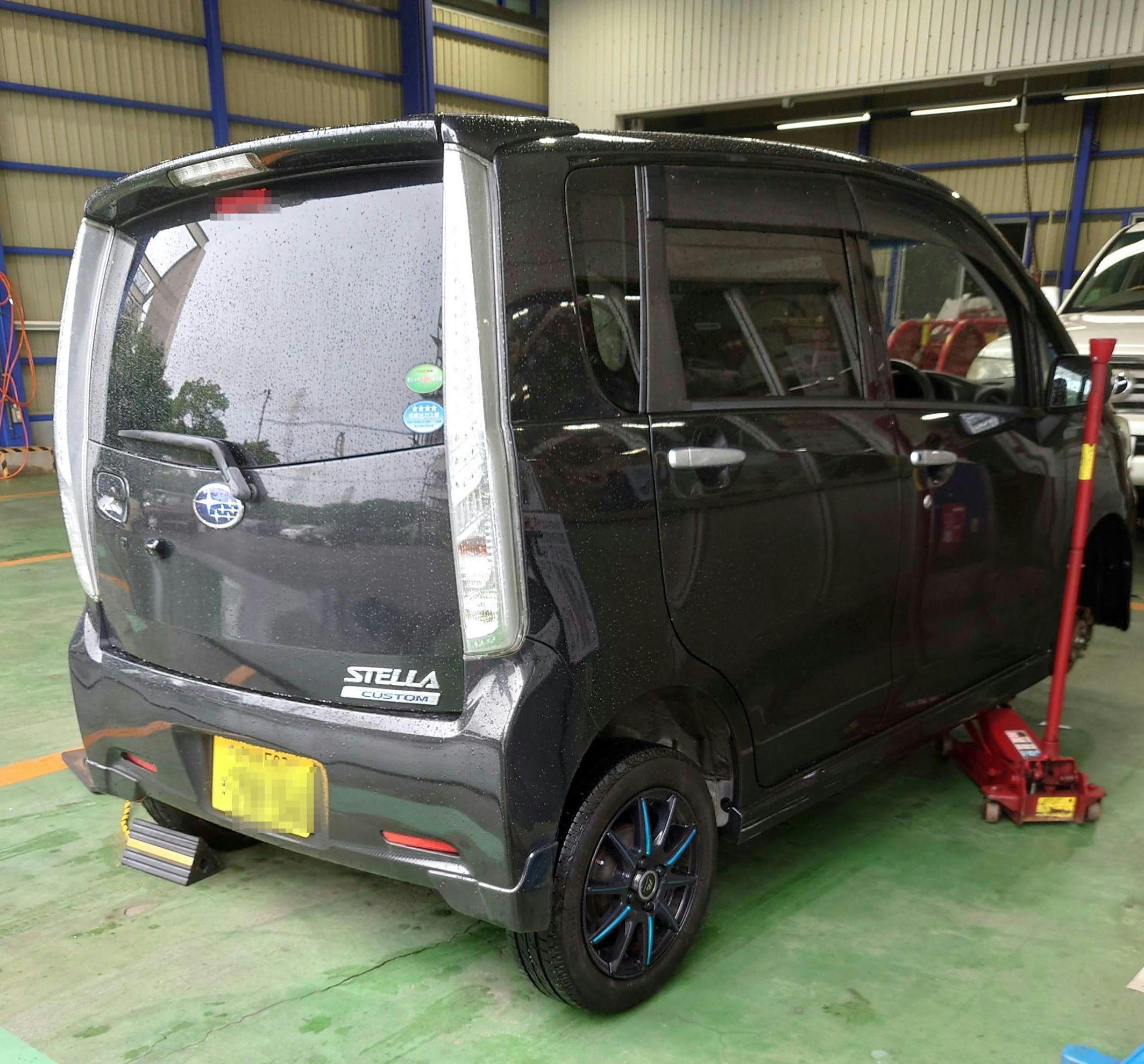 パンク発生 スタッフ日記 タイヤ館 古国府 タイヤからはじまる トータルカーメンテナンス タイヤ館グループ