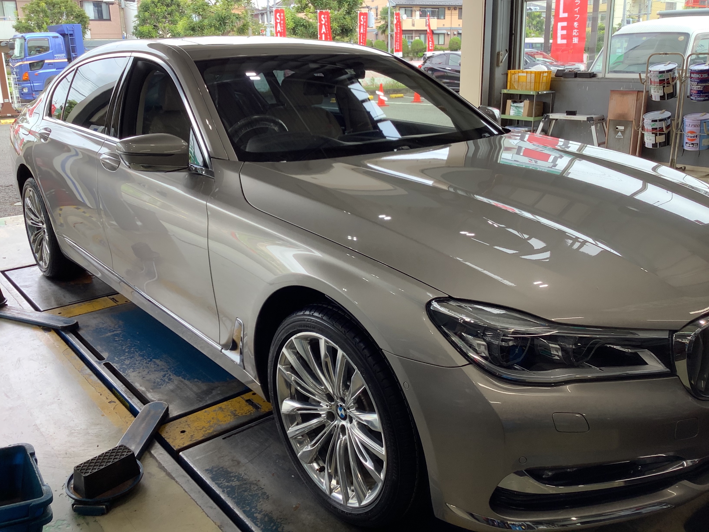 BMW 7シリーズ G11 ランフラットタイヤ交換&アライメント調整！ | BMW