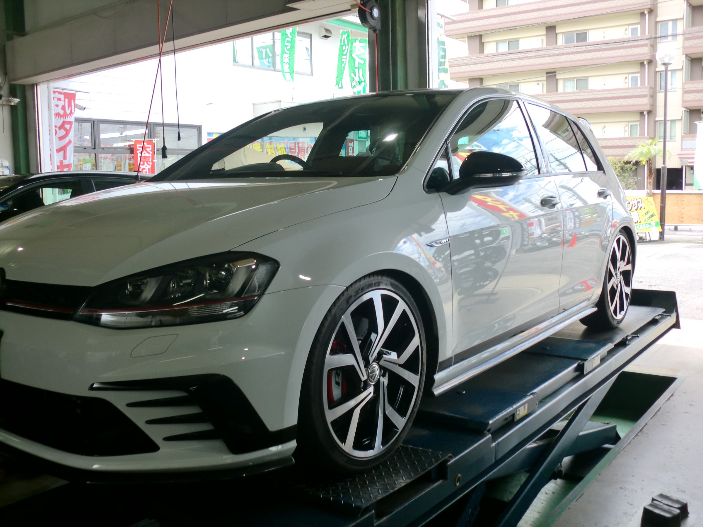 ゴルフ７ ＧＴＩ ボルト交換です！ | フォルクスワーゲン ゴルフ7