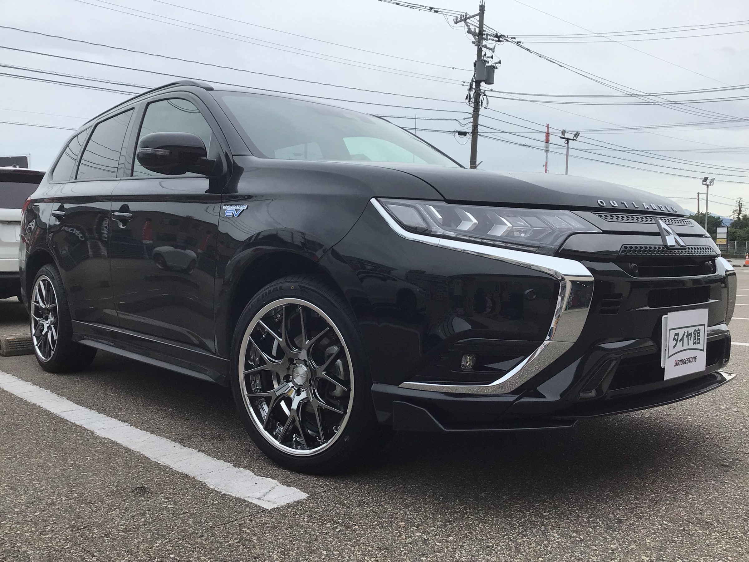 ☆アウトランダー ２０インチ装着 | 三菱 アウトランダーPHEV ホイール