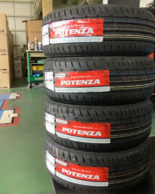 セレナNISMO 相性ぴったりのタイヤ交換 | 店舗おススメ情報 | タイヤ館