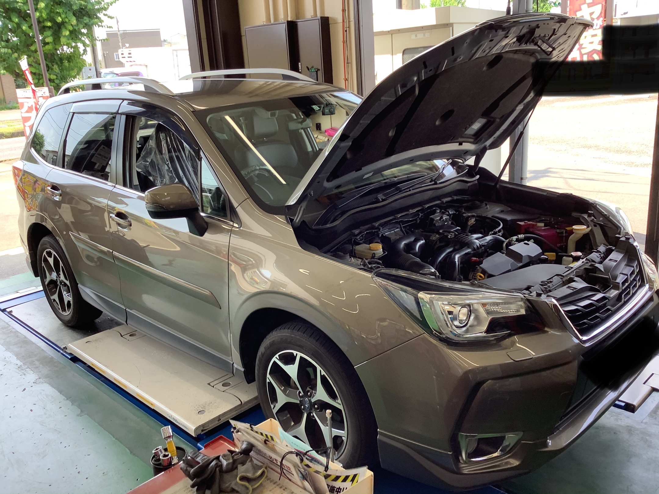 フォレスタータイヤ交換 225 55r18アレンザ Lx100 スバル フォレスター タイヤ タイヤ ホイール関連 タイヤ ホイール交換 サービス事例 タイヤ館 東大宮バイパス タイヤからはじまる トータルカーメンテナンス タイヤ館グループ