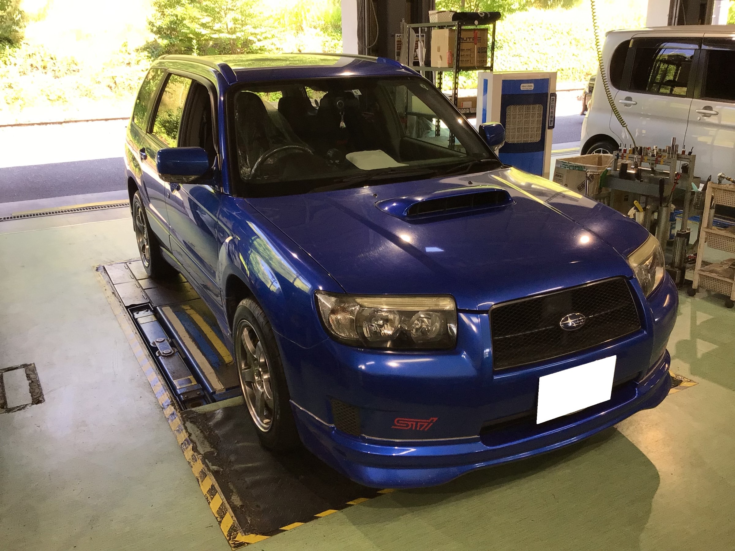 スバル フォレスター STI SG9 タイヤ 交換 POTENZA RE004 | スバル