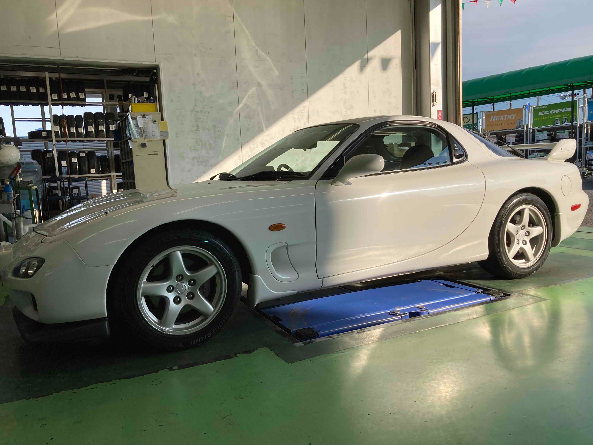 マツダ・RX7・FD3S】いつ見てもカッコいい・・・。RX-7の足回り