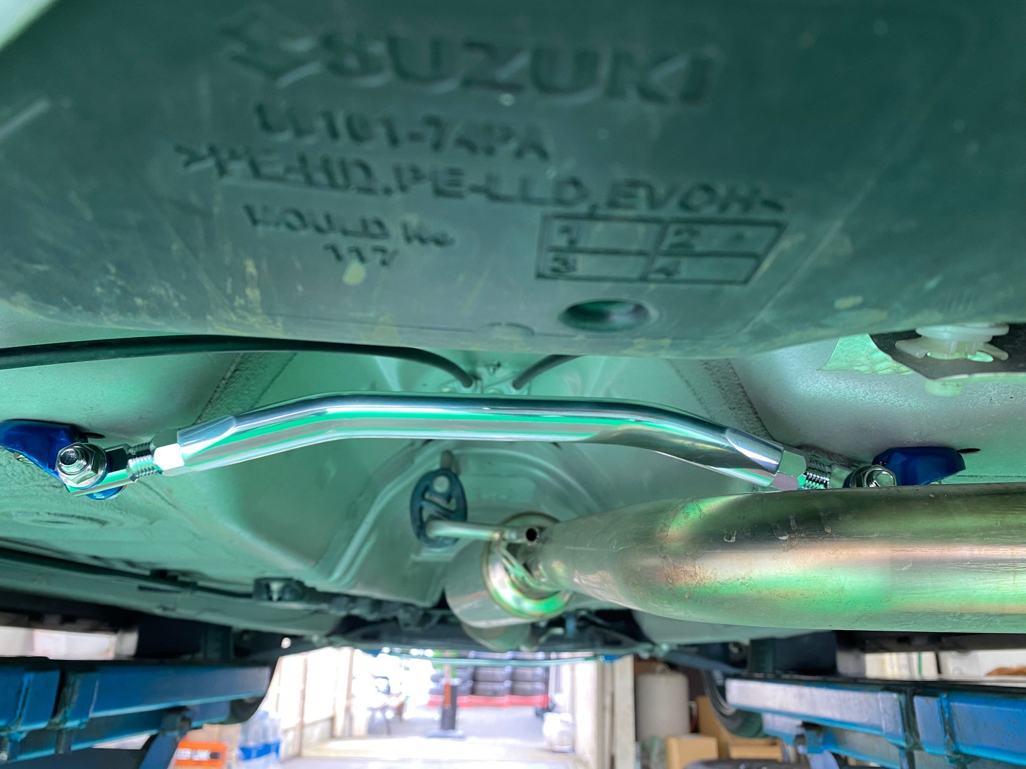 スズキ スペーシアカスタムMK53 カワイ製作所 強化パーツ3点取付 | 店舗おススメ情報 | タイヤ館 瀬谷
