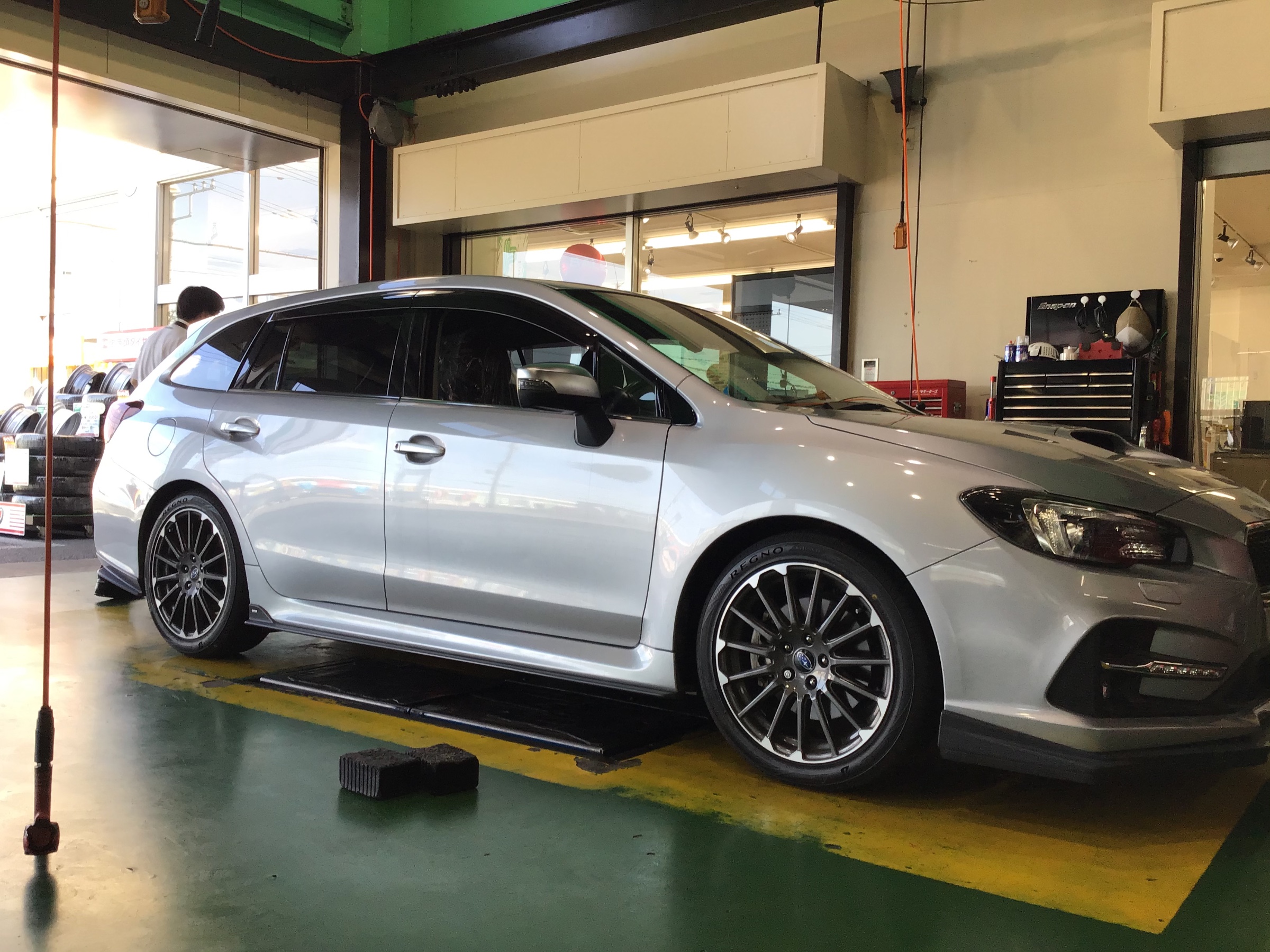 スバル レヴォーグ Tein車高調取付 スバル レヴォーグ その他 パーツ取付 足回り関係取付 サービス事例 タイヤ館 熊谷 タイヤからはじまる トータルカーメンテナンス タイヤ館グループ