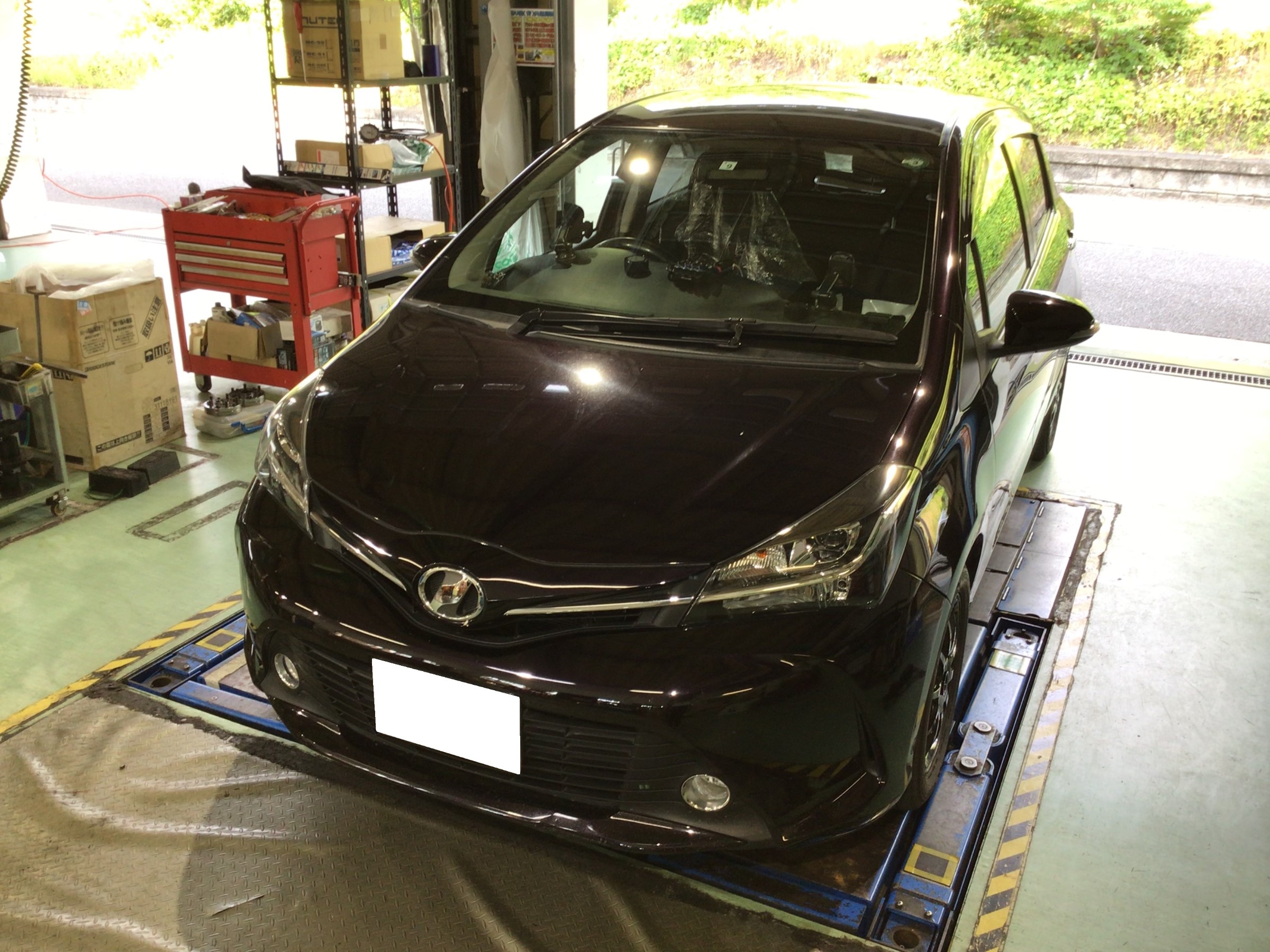 トヨタ ヴィッツ Xp130系 Xp150系 エアコン 添加剤 ワコーズ パワーエアコンプラス 施工 トヨタ ヴィッツ メンテナンス商品 サービス事例 タイヤ館 富谷 宮城県のタイヤ カー用品ショップ タイヤからはじまる トータルカーメンテナンス タイヤ館グループ