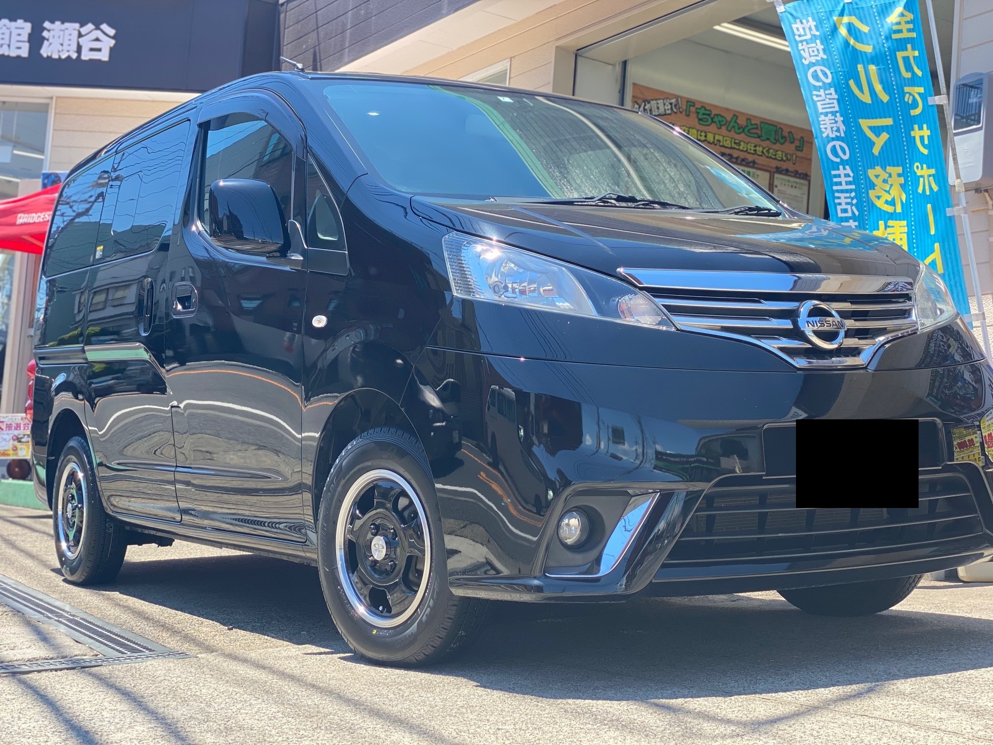 NV200 アルミホイール取り付け | 日産 NV200バネット ホイール タイヤ