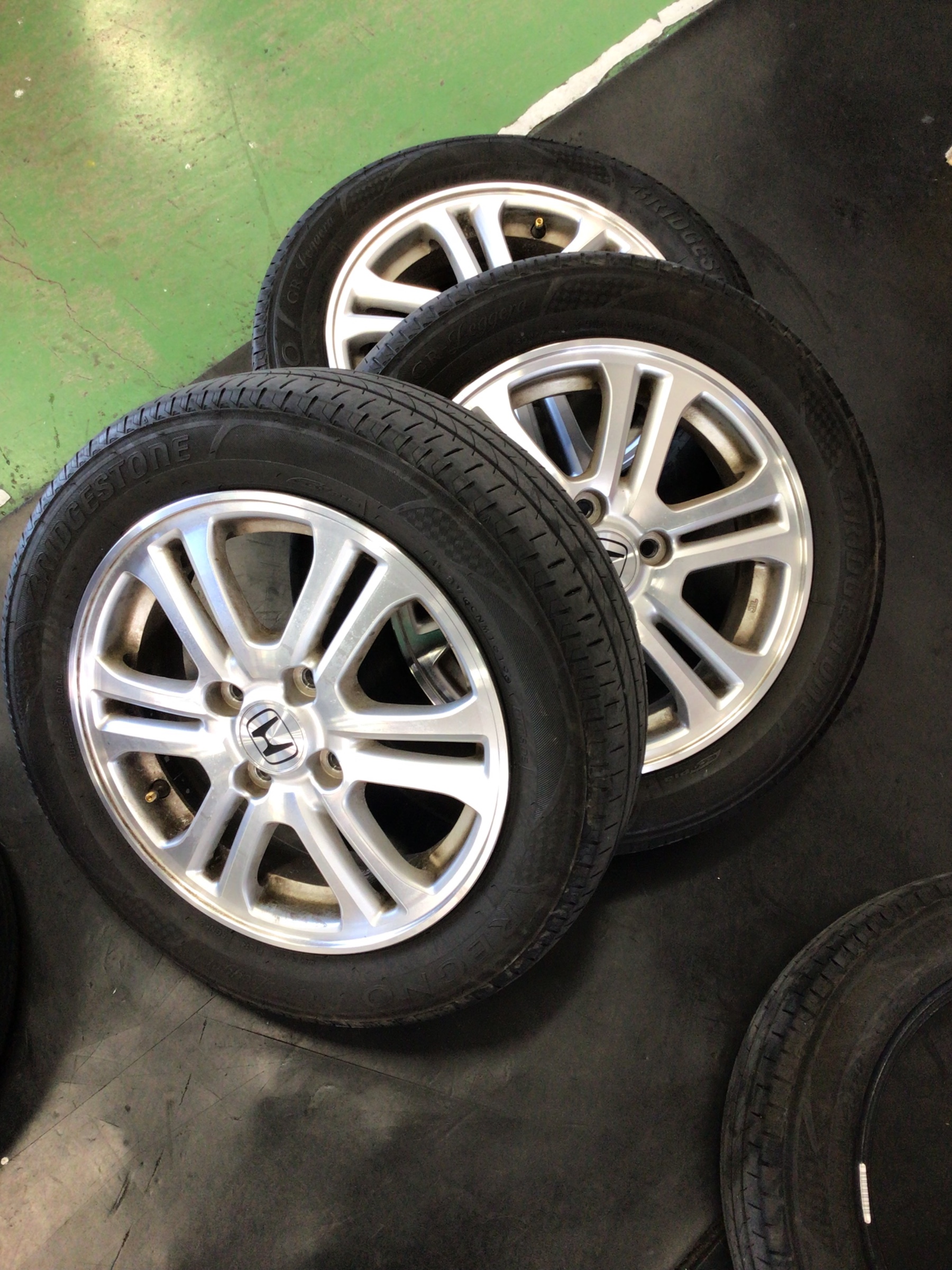 ｎ Box タイヤ交換 ホンダ N Box タイヤ タイヤ ホイール関連 タイヤ ホイール交換 サービス事例 タイヤ館 春日部 タイヤからはじまる トータルカーメンテナンス タイヤ館グループ