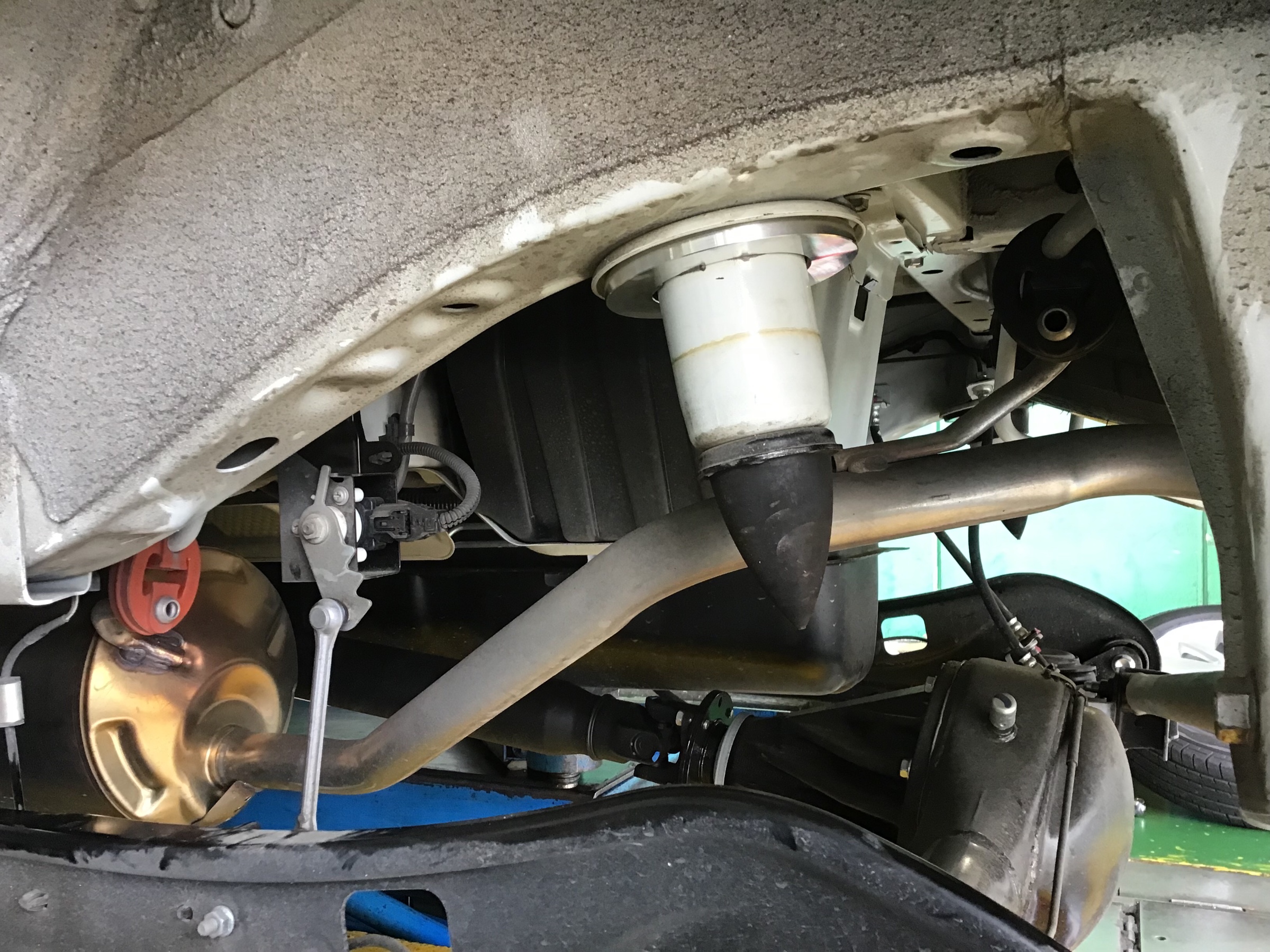◇エブリイワゴン(DA17W)テイン車高調STREET BASIS Zお取り付け