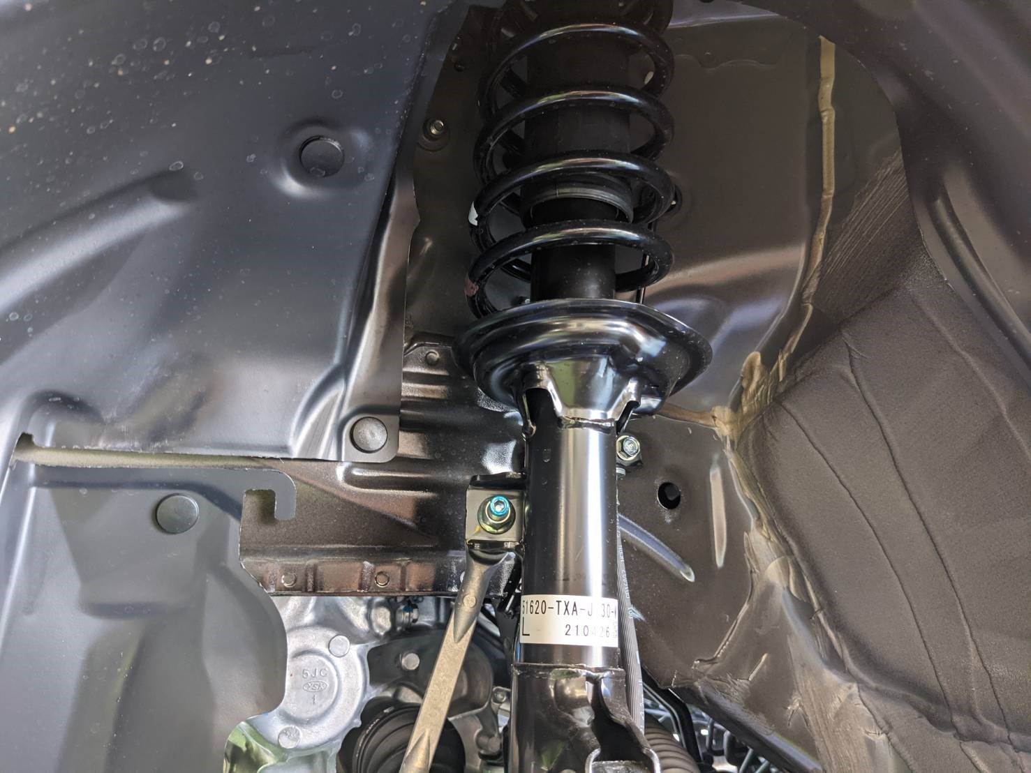 ホンダ・N-VAN・JJ1】ダウンサス交換 | ホンダ N-VAN | サービス事例