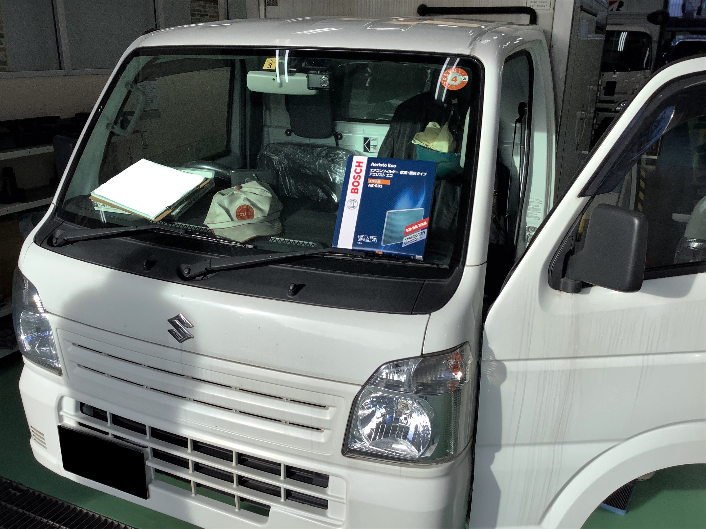 スズキ キャリイ Da16t型 エアコンフィルター交換 スズキ キャリイ メンテナンス商品 パーツ取付 各種用品取付 サービス事例 タイヤ館 浜川崎 タイヤからはじまる トータルカーメンテナンス タイヤ館グループ