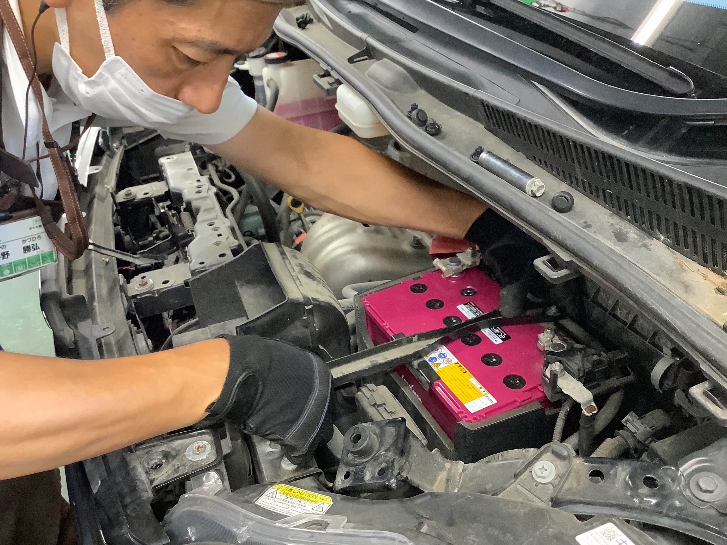 暑い時こそバッテリー上がりに注意 メンテナンス商品 カー用品取付 バッテリー交換 エアコンフィルター 各バルブ ランプ交換 スタッフ日記 タイヤ館 屯田 タイヤからはじまる トータルカーメンテナンス タイヤ館グループ