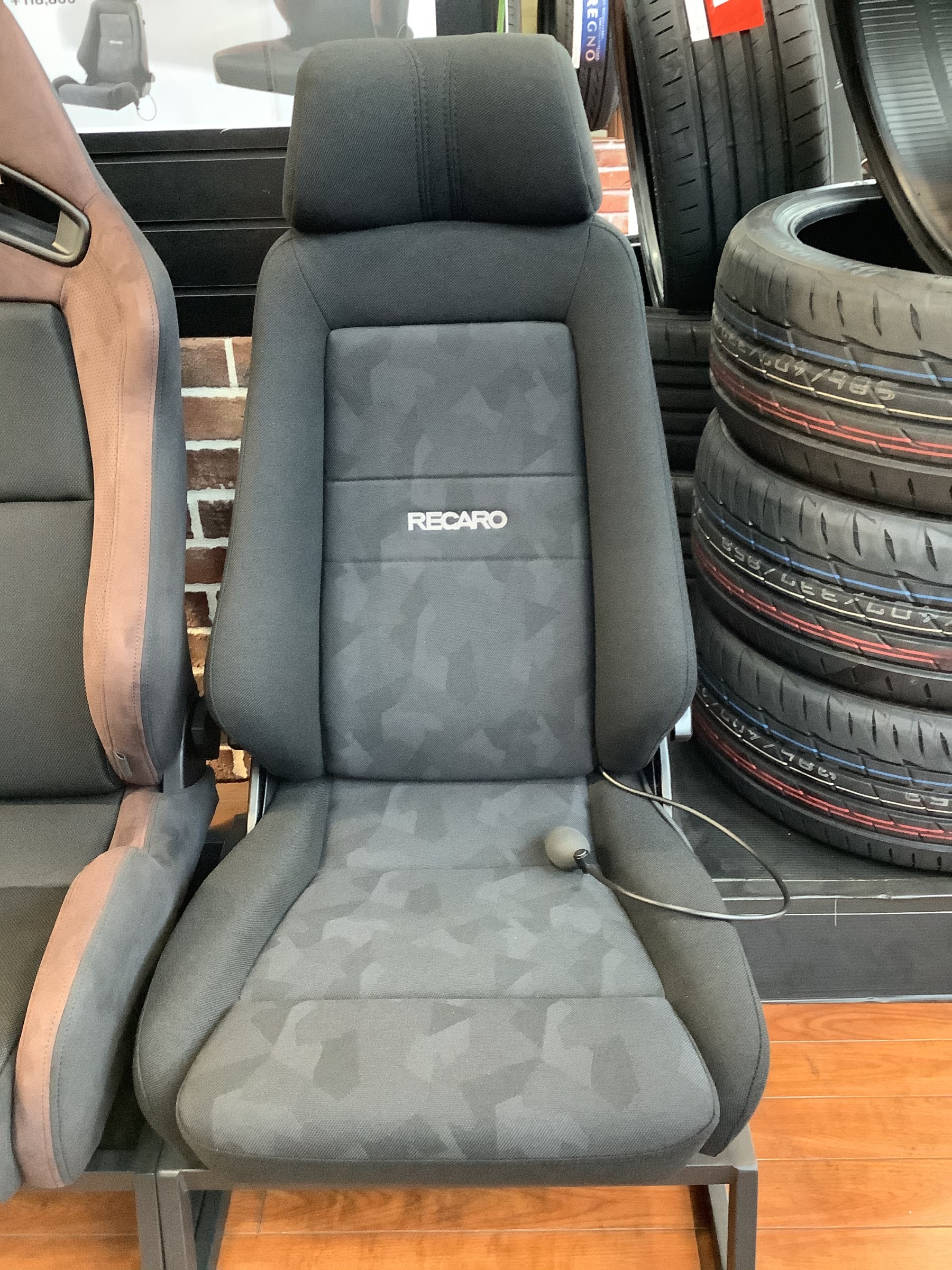 RECARO(レカロ) エルゴメド-MV | その他 | 商品情報 | タイヤ館