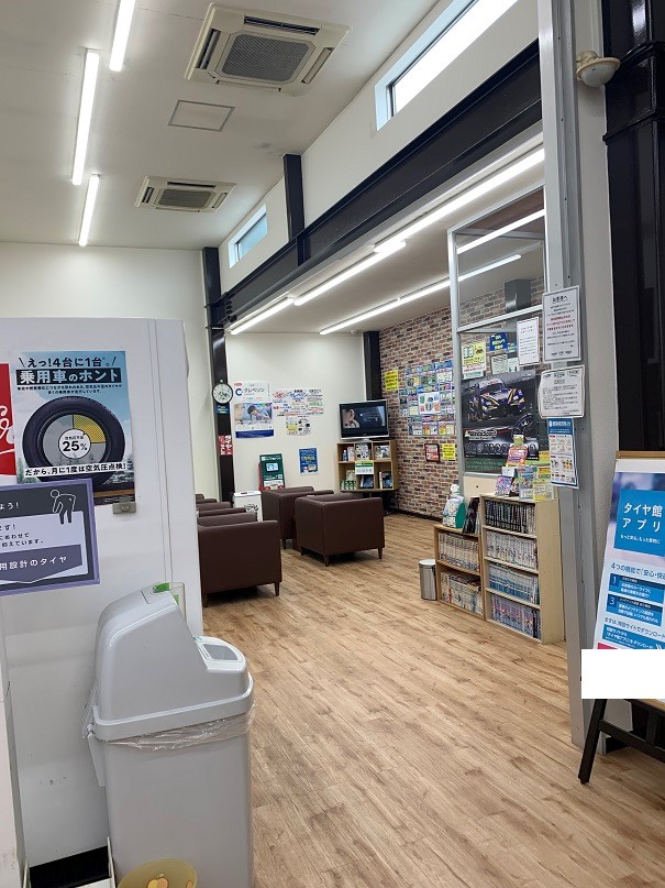 右側には専用喫煙所